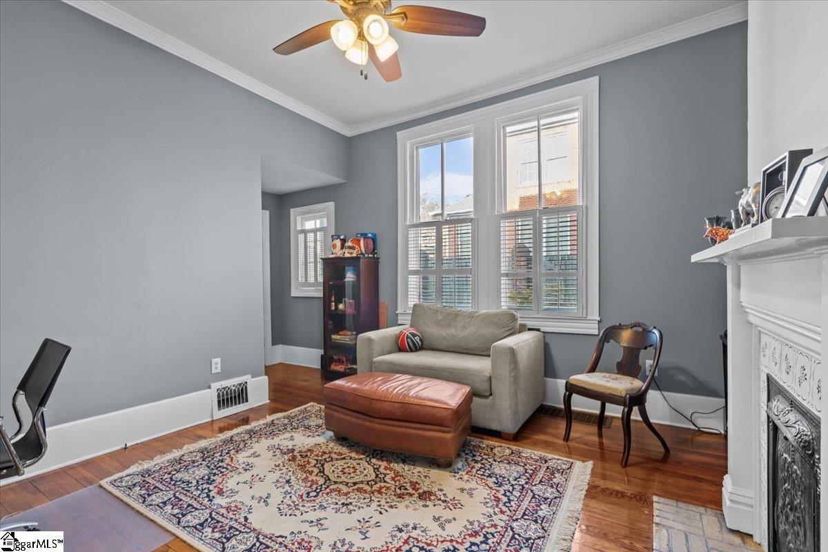 231 Hampton Avenue Greenville, SC 29601