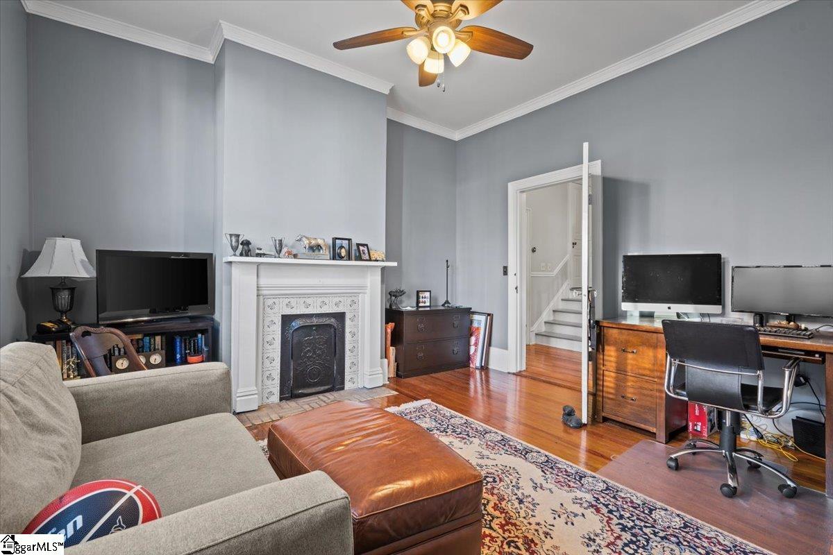 231 Hampton Avenue Greenville, SC 29601