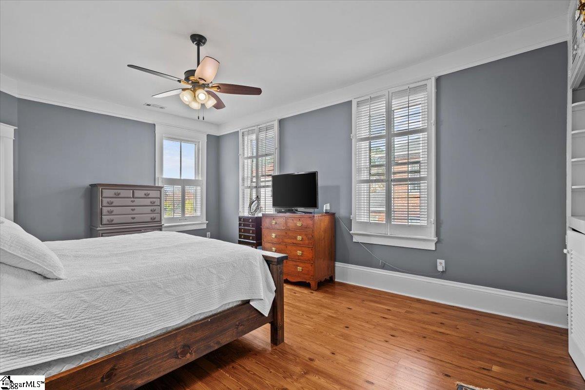 231 Hampton Avenue Greenville, SC 29601