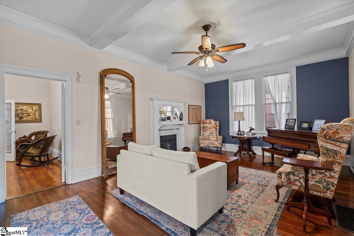231 Hampton Avenue Greenville, SC 29601