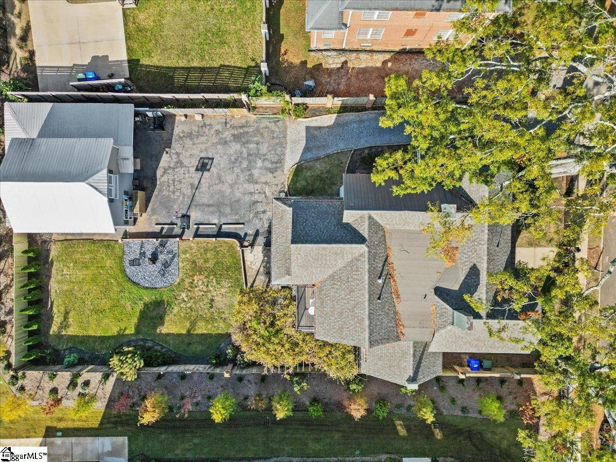 231 Hampton Avenue Greenville, SC 29601
