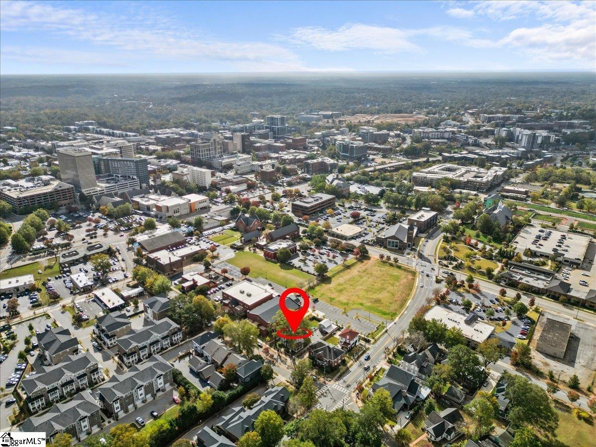 231 Hampton Avenue Greenville, SC 29601