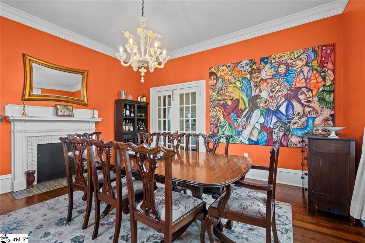 231 Hampton Avenue Greenville, SC 29601