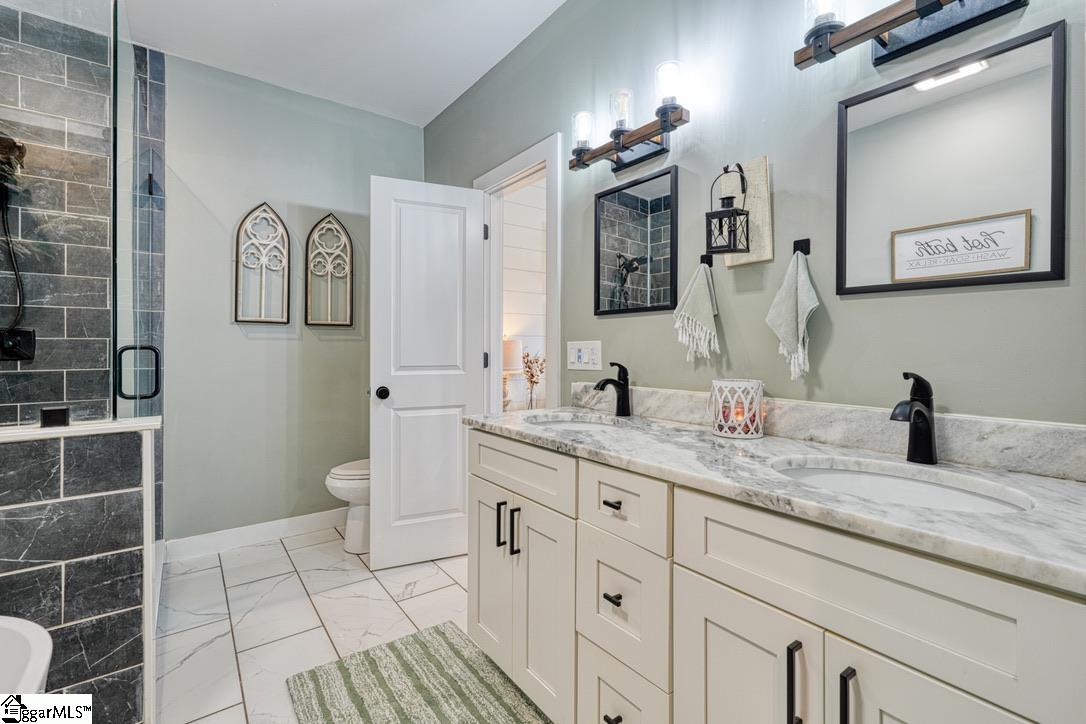 212 Quarterdeck Court Chesnee, SC 29323
