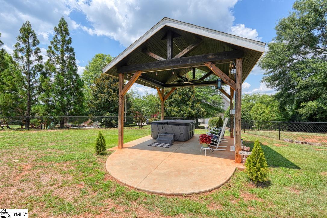 212 Quarterdeck Court Chesnee, SC 29323