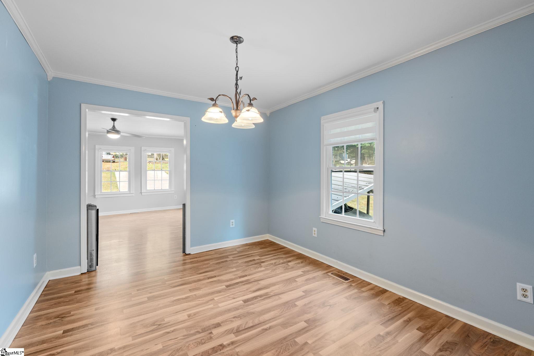 4 Mountain Chase Taylors, SC 29687