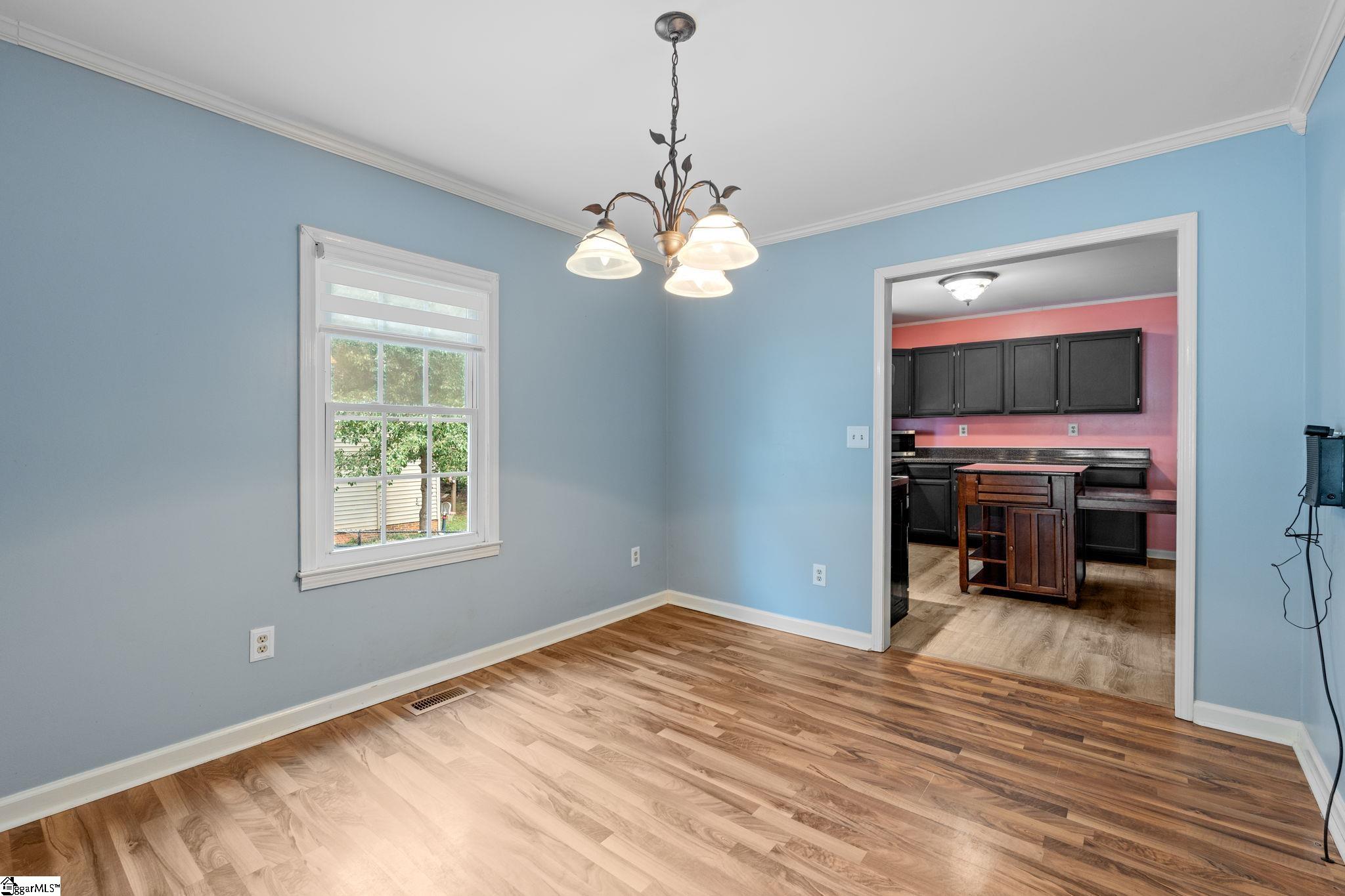 4 Mountain Chase Taylors, SC 29687