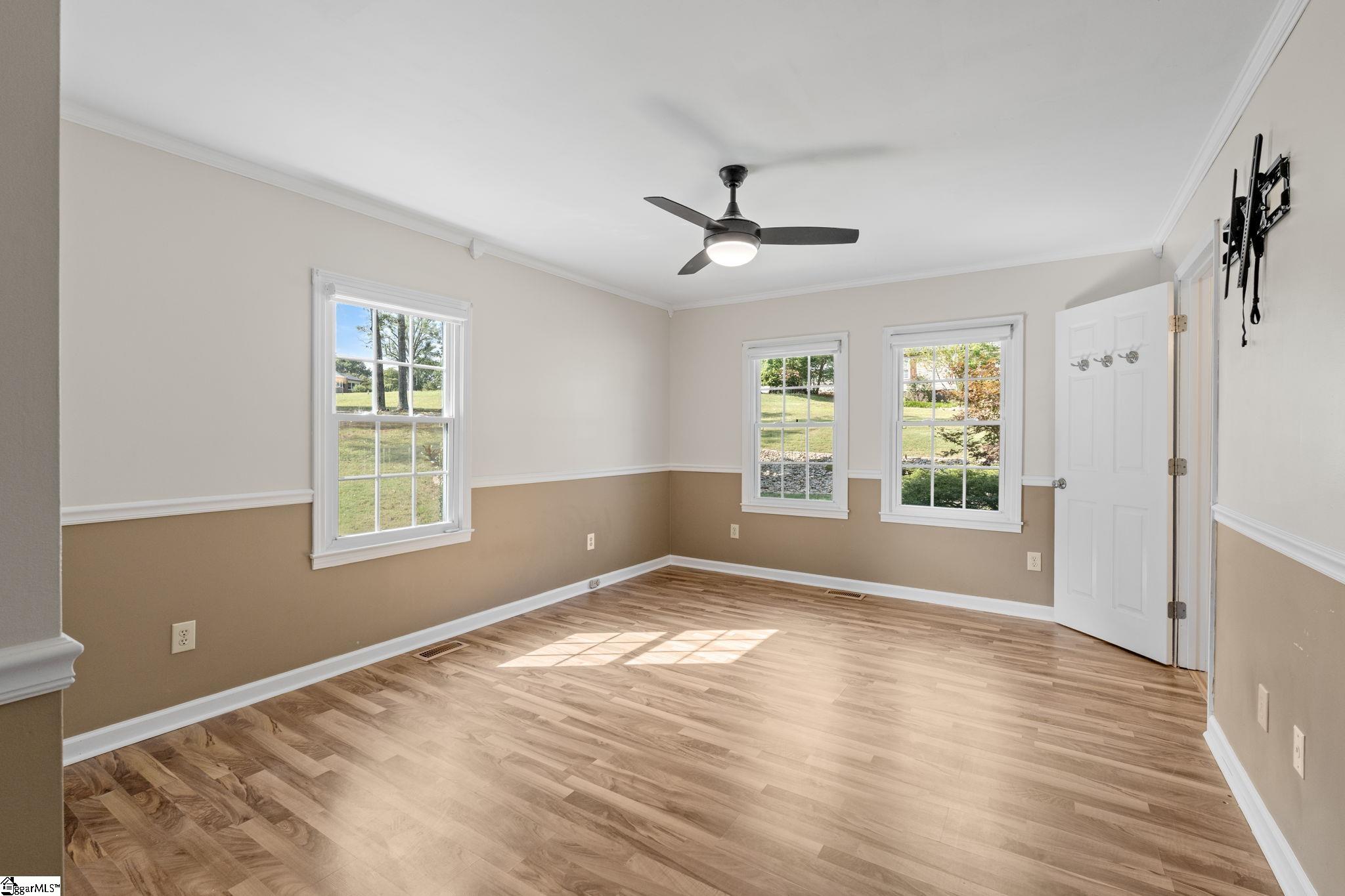 4 Mountain Chase Taylors, SC 29687