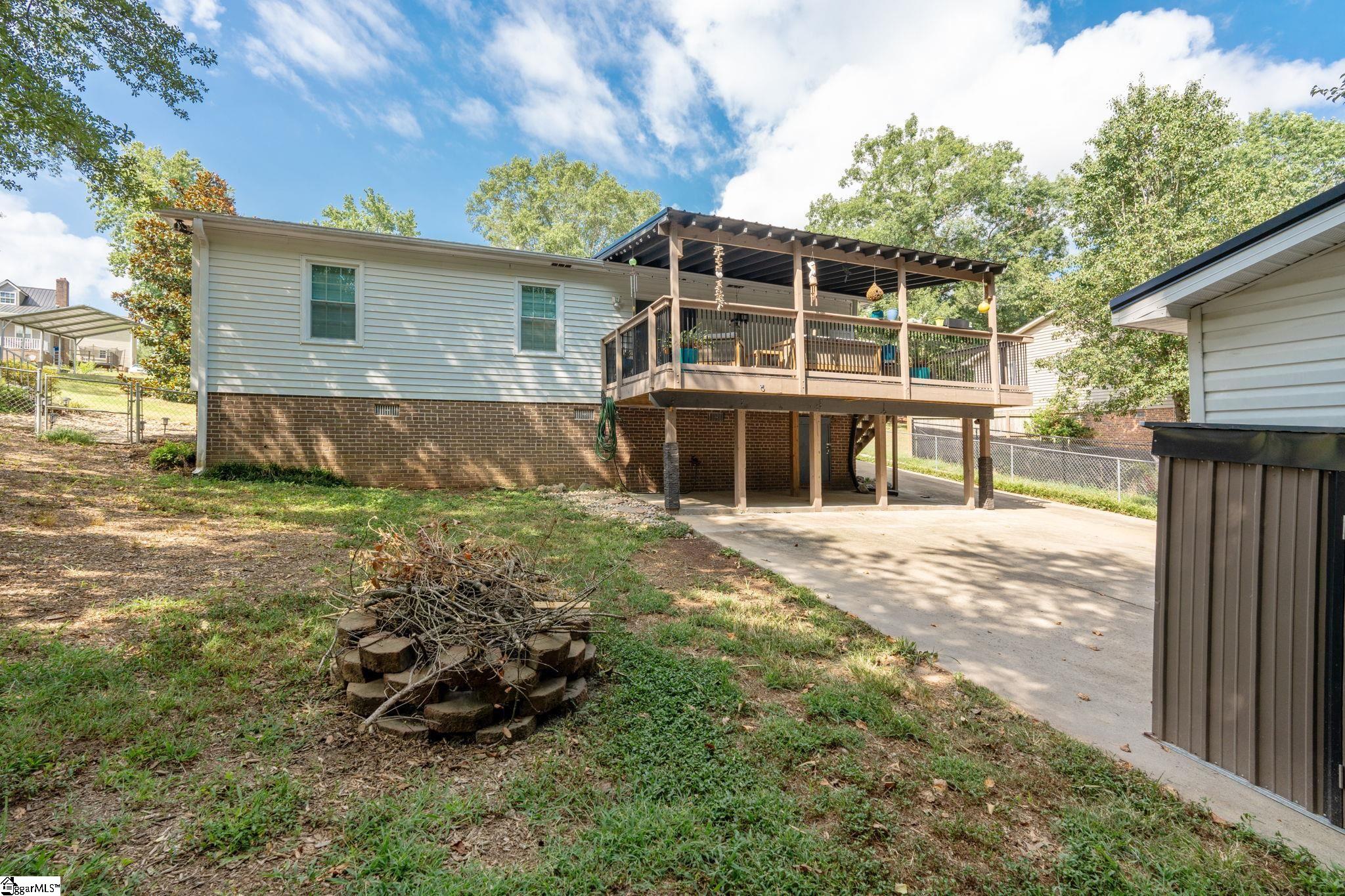 4 Mountain Chase Taylors, SC 29687