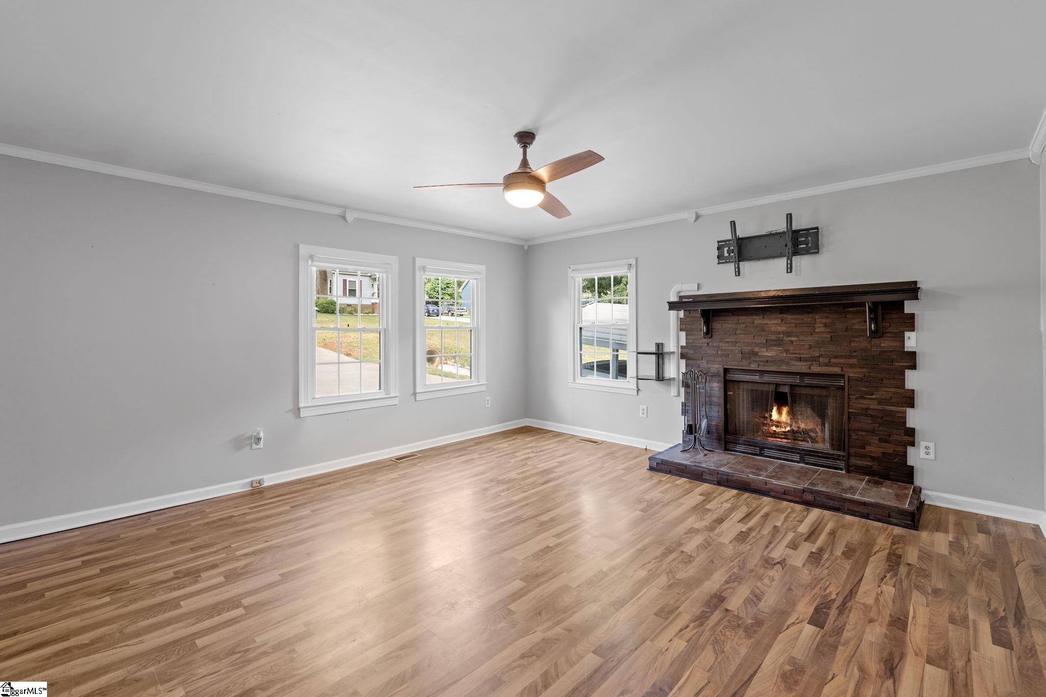 4 Mountain Chase Taylors, SC 29687