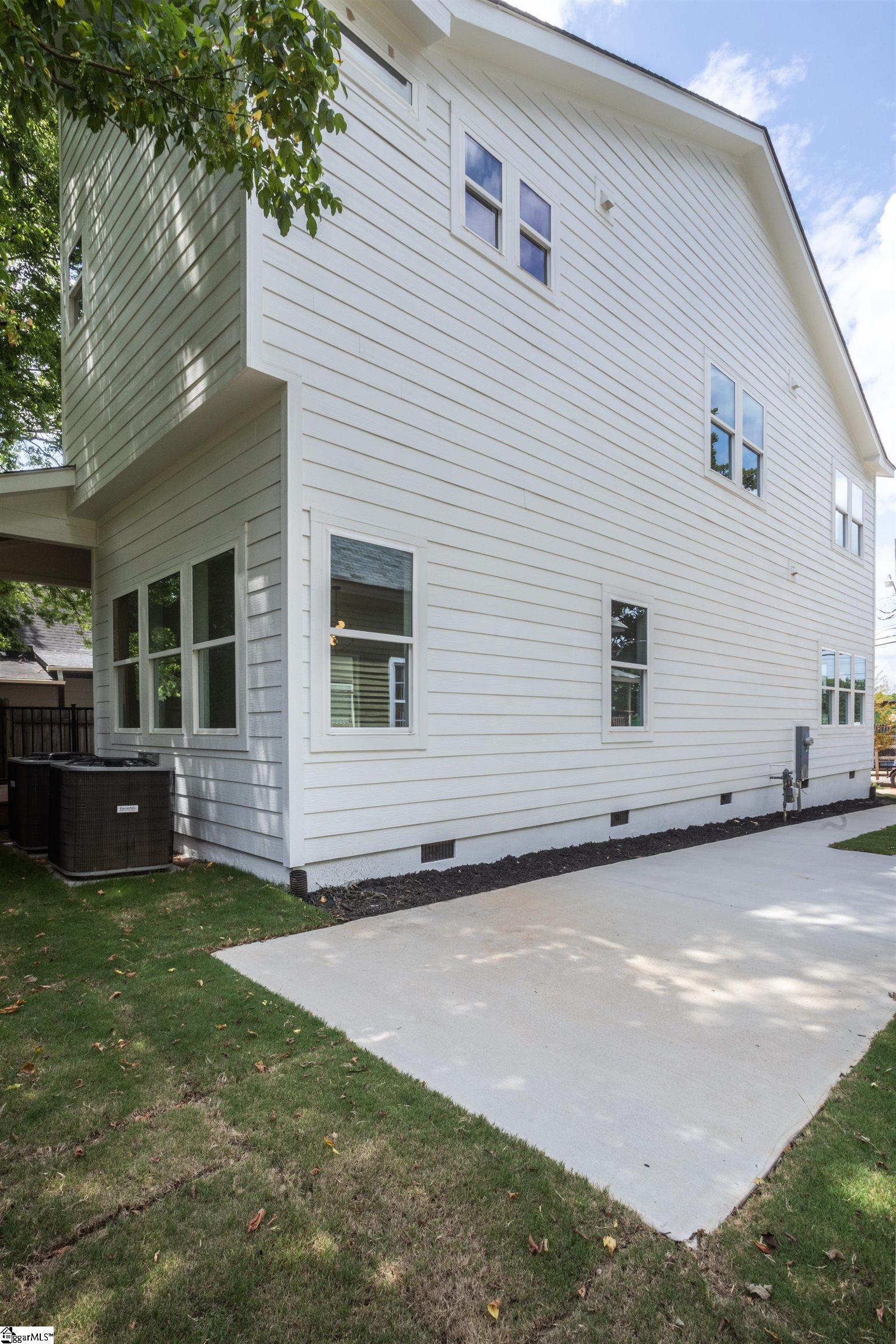 204 Cook Street Greenville, SC 29601