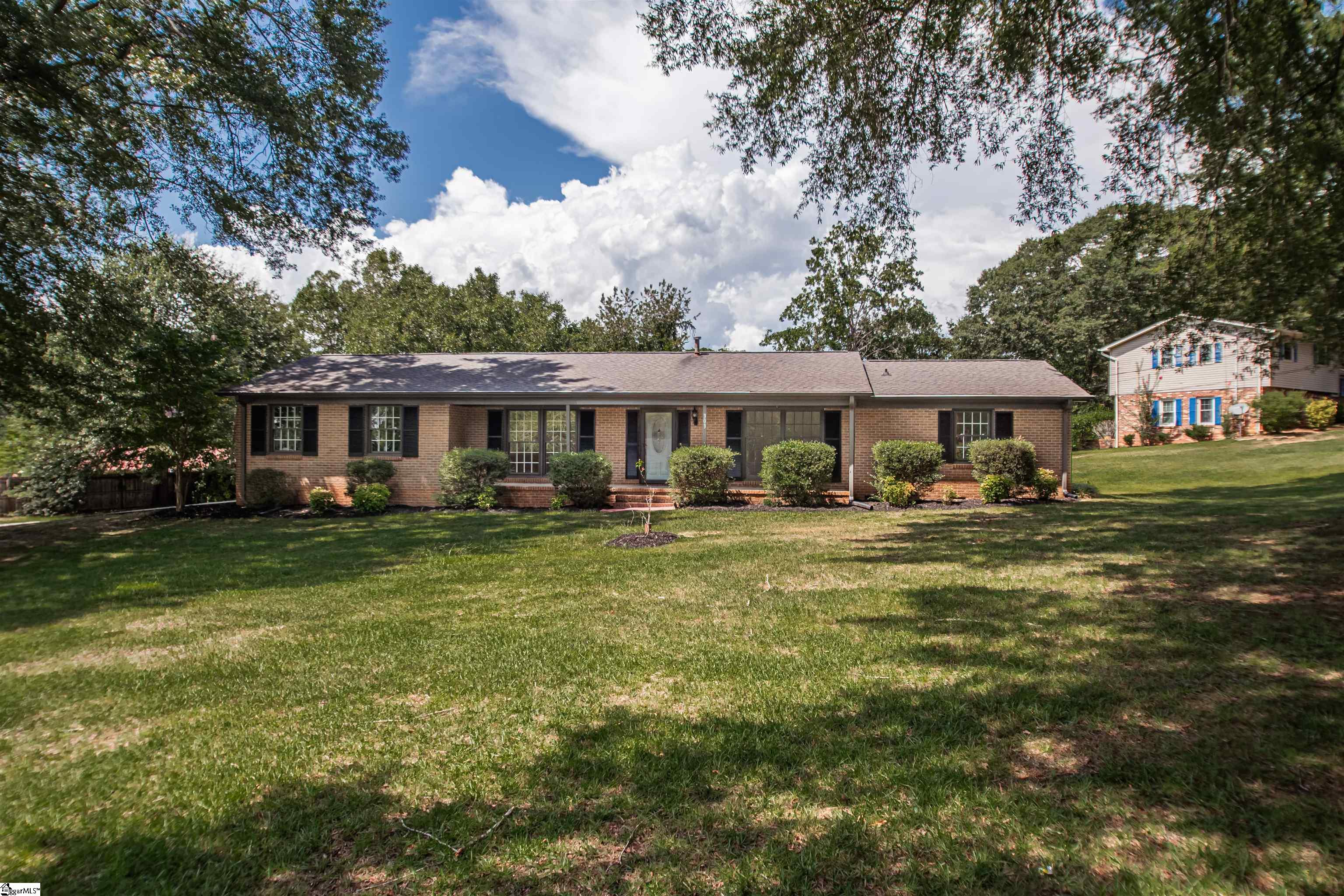 303 Robinall Drive Easley, SC 29642