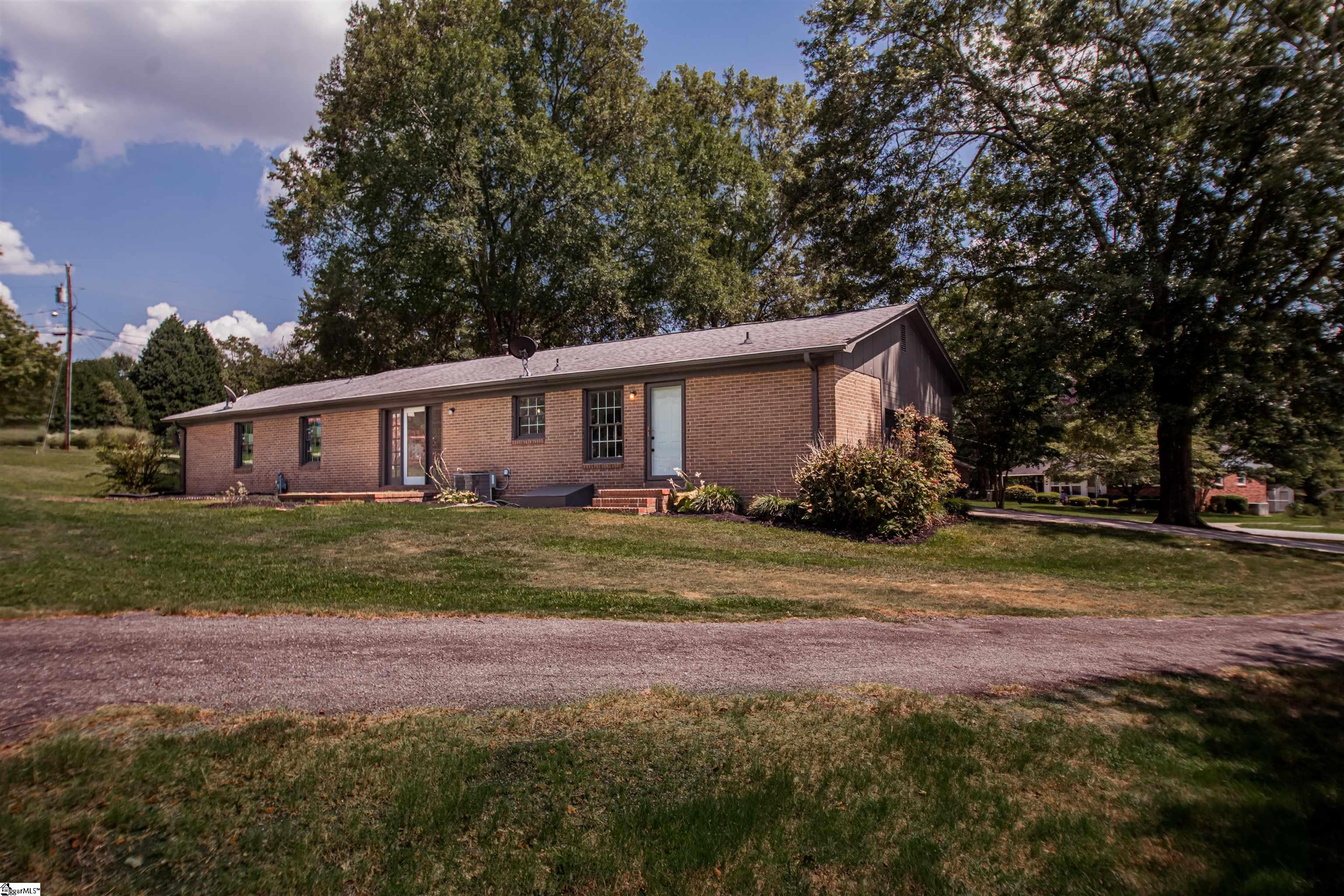 303 Robinall Drive Easley, SC 29642