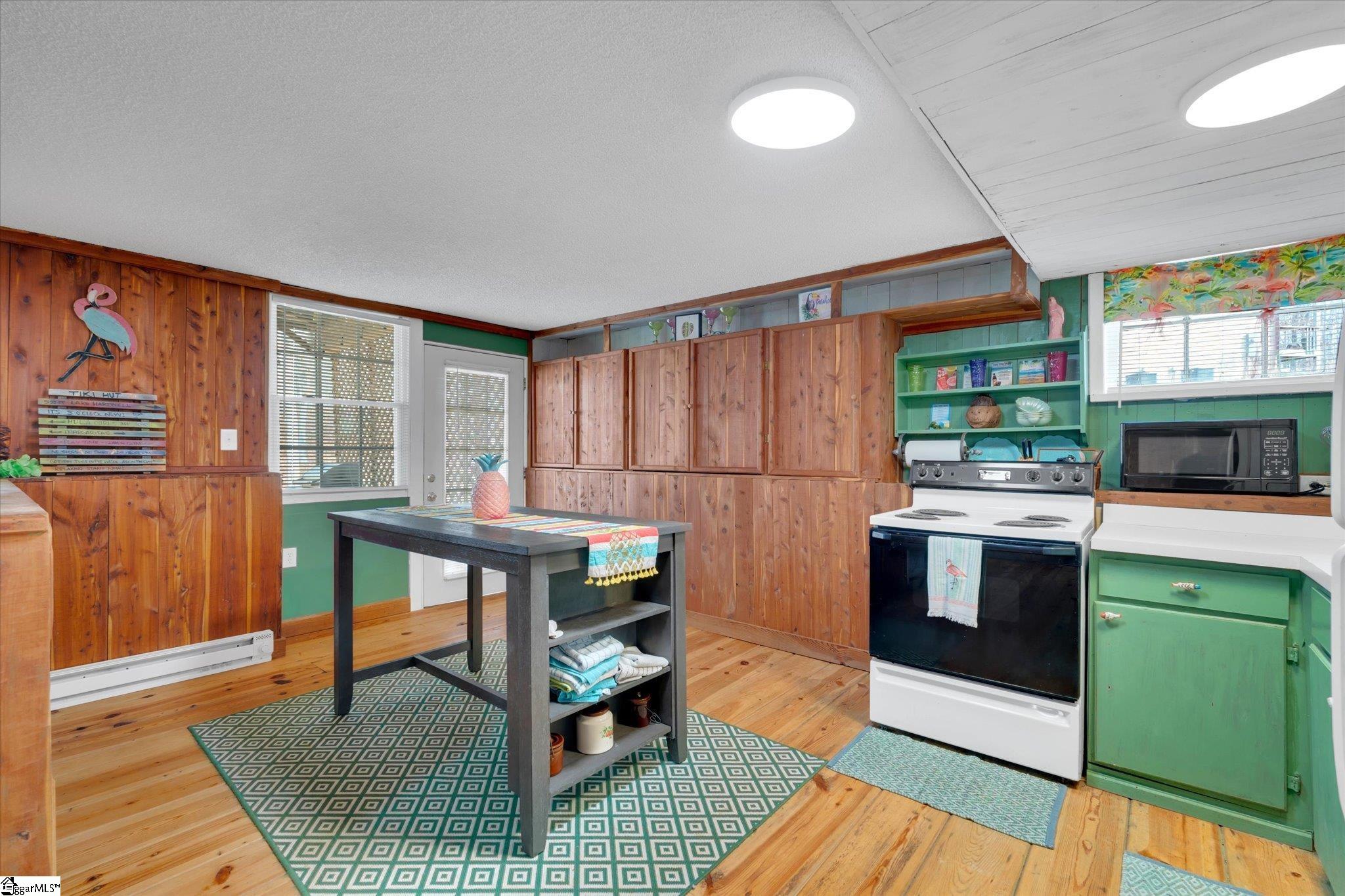 124-130 S Port Bass Drive Fair Play, SC 29643