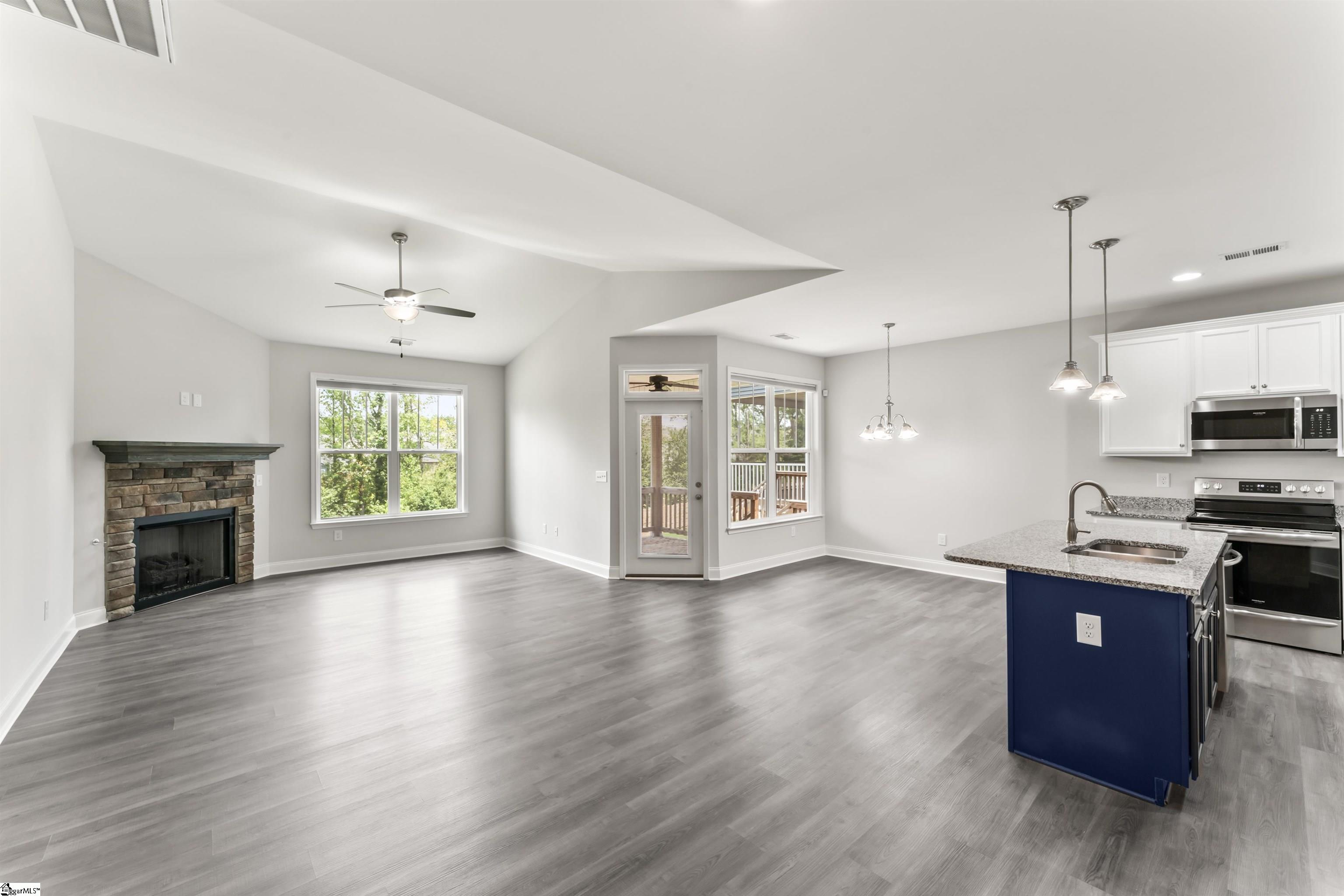 285 Foxbank Circle Greer, SC 29651