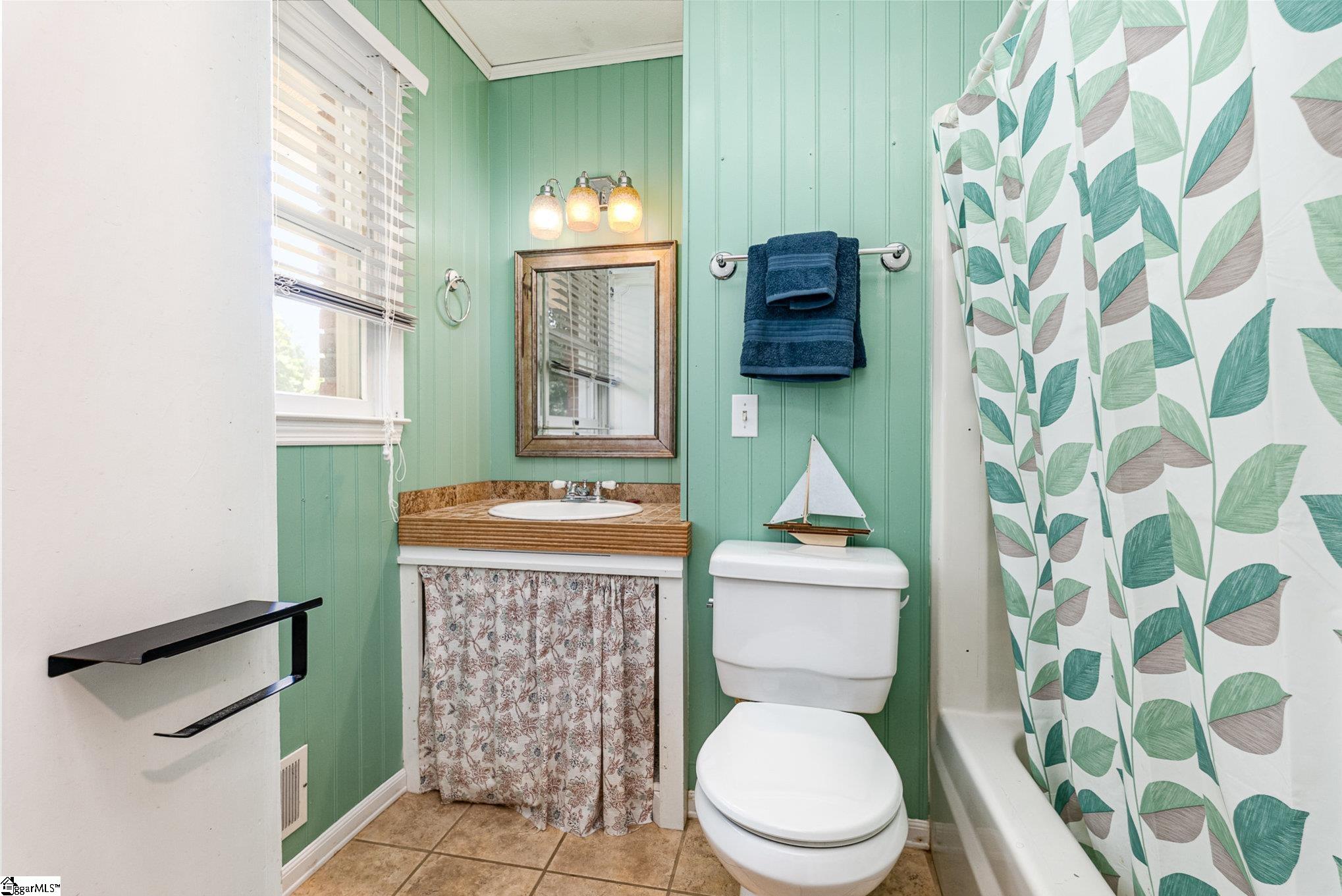 201 Carpenter Drive Landrum, SC 29356