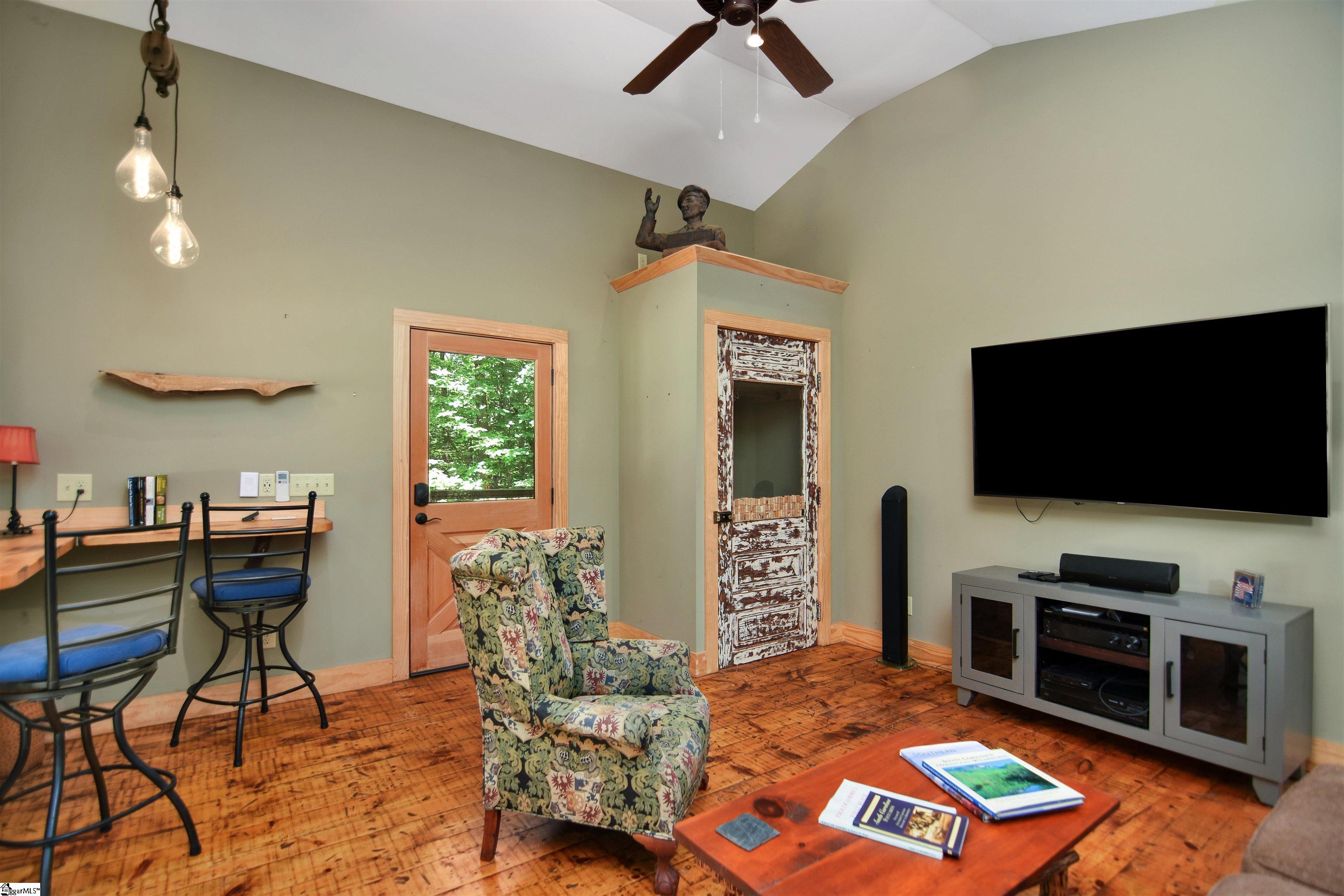 8 Cliff Ridge Court Cleveland, SC 29635