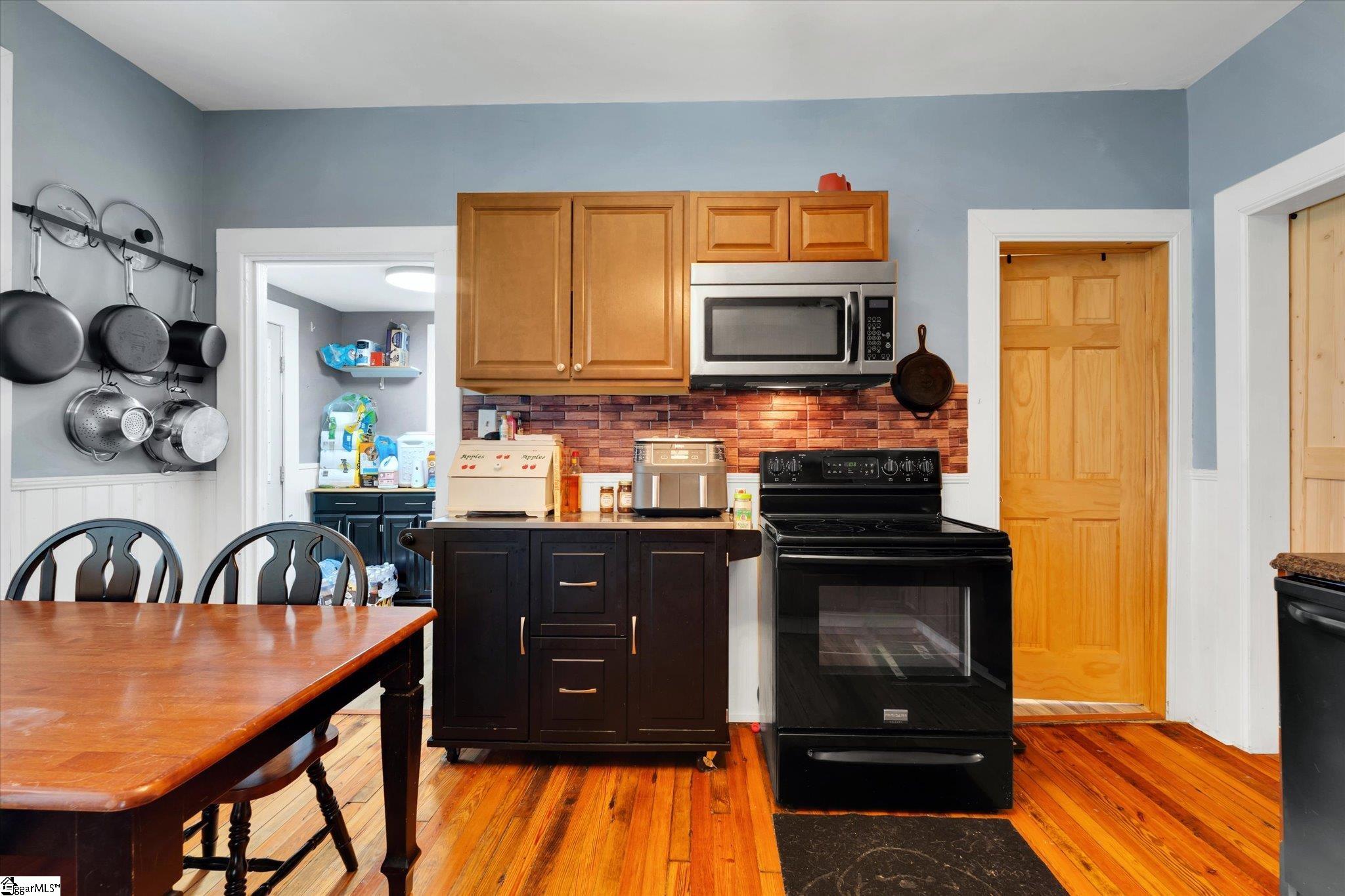 8 Mellon Street Slater, SC 29683