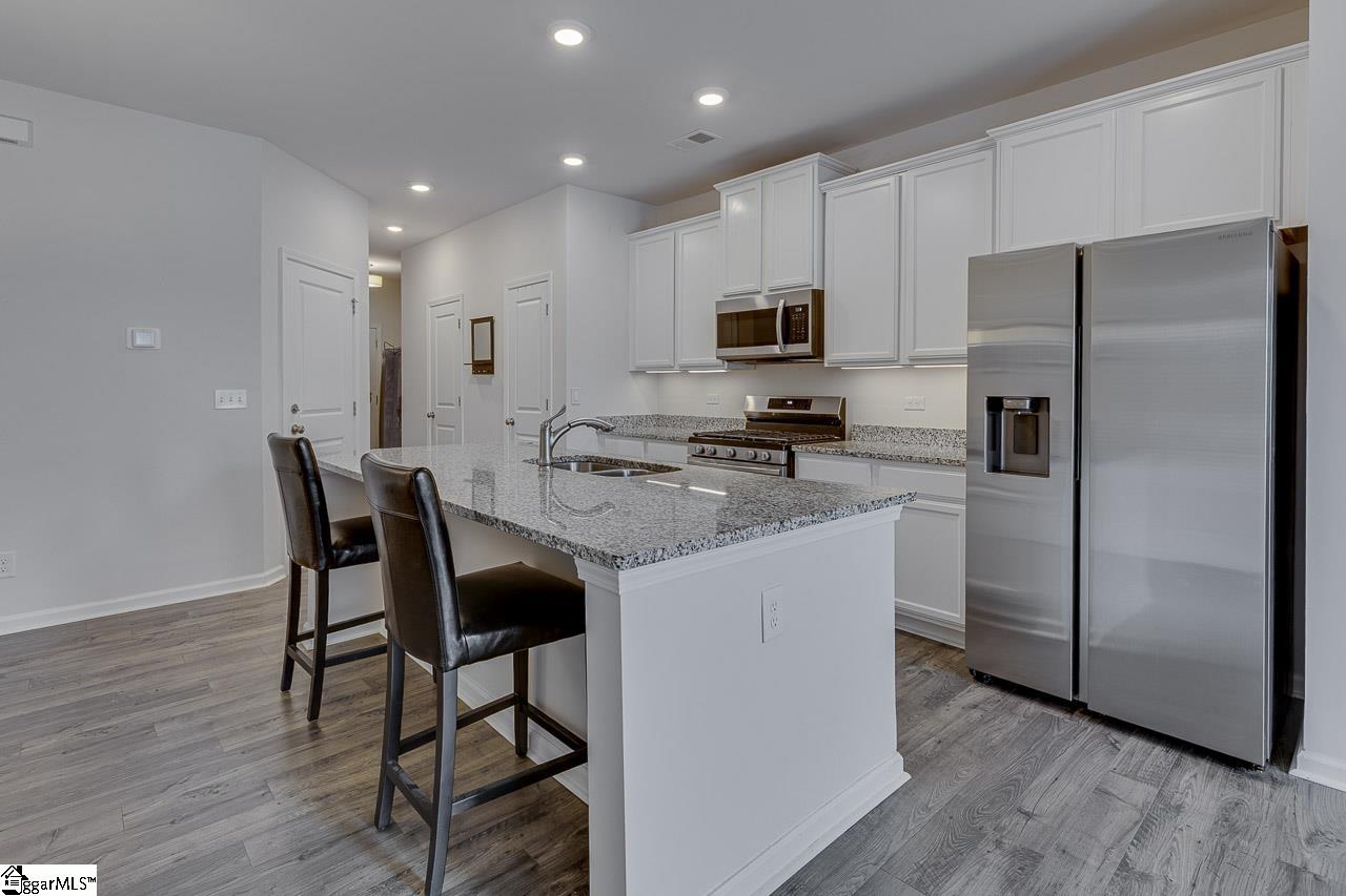 406 Laurel Park Drive Greenville, SC 29607