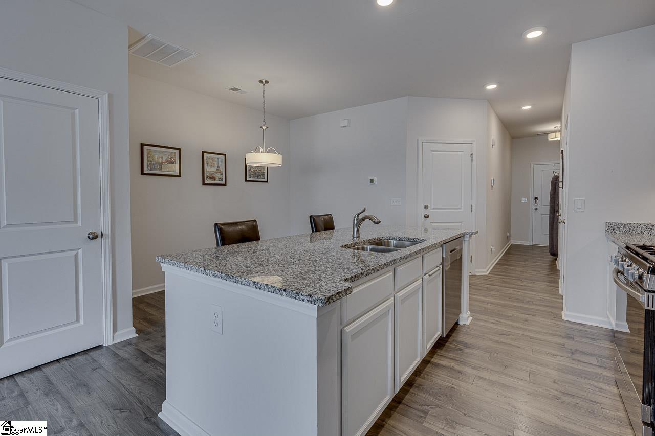 406 Laurel Park Drive Greenville, SC 29607