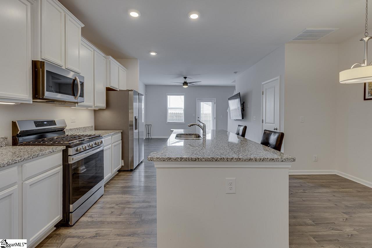 406 Laurel Park Drive Greenville, SC 29607