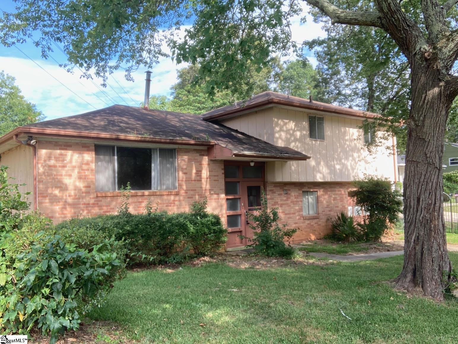 423 Fairmont Drive Greenville, SC 29605