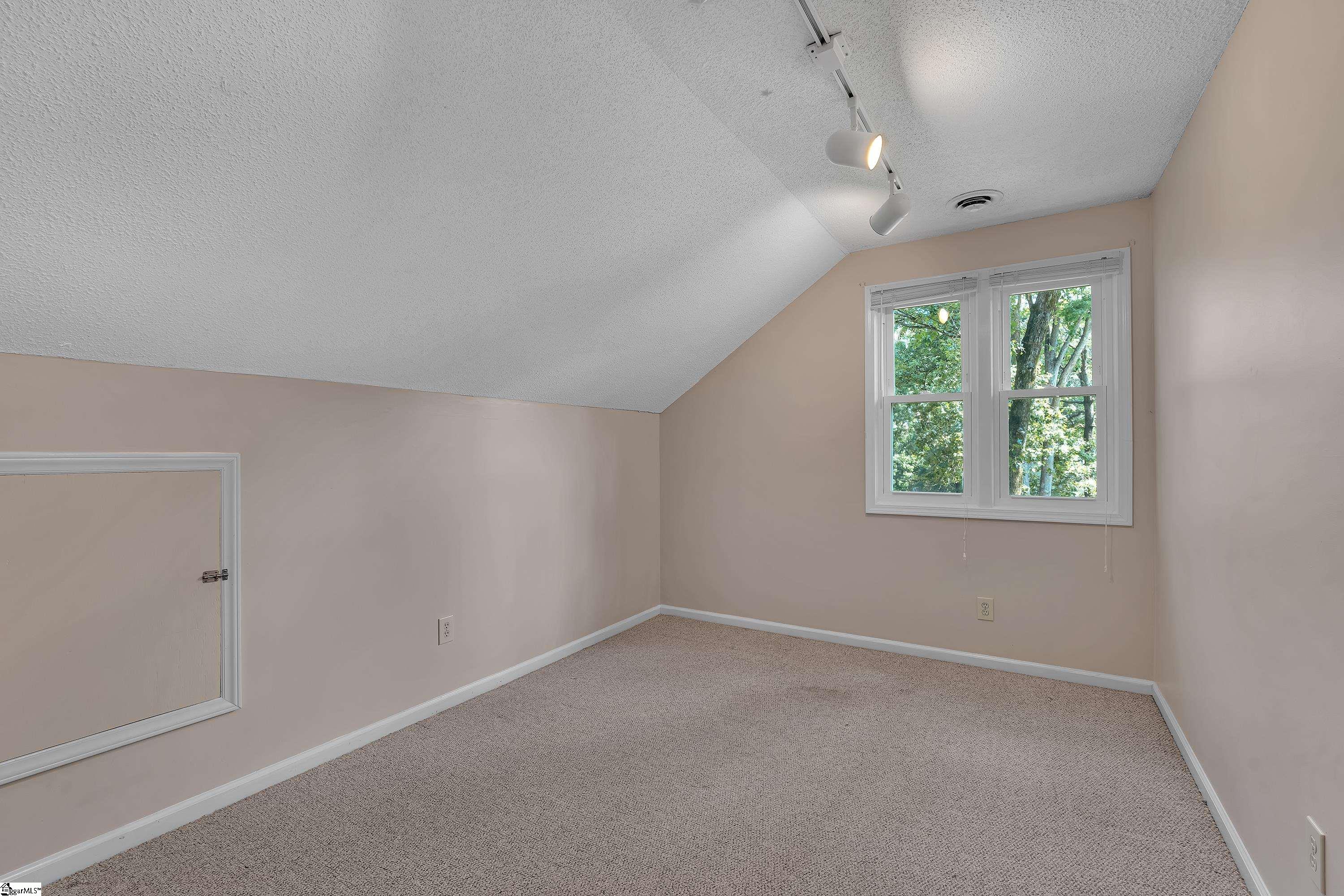 103 Oak Meadow Drive Simpsonville, SC 29681