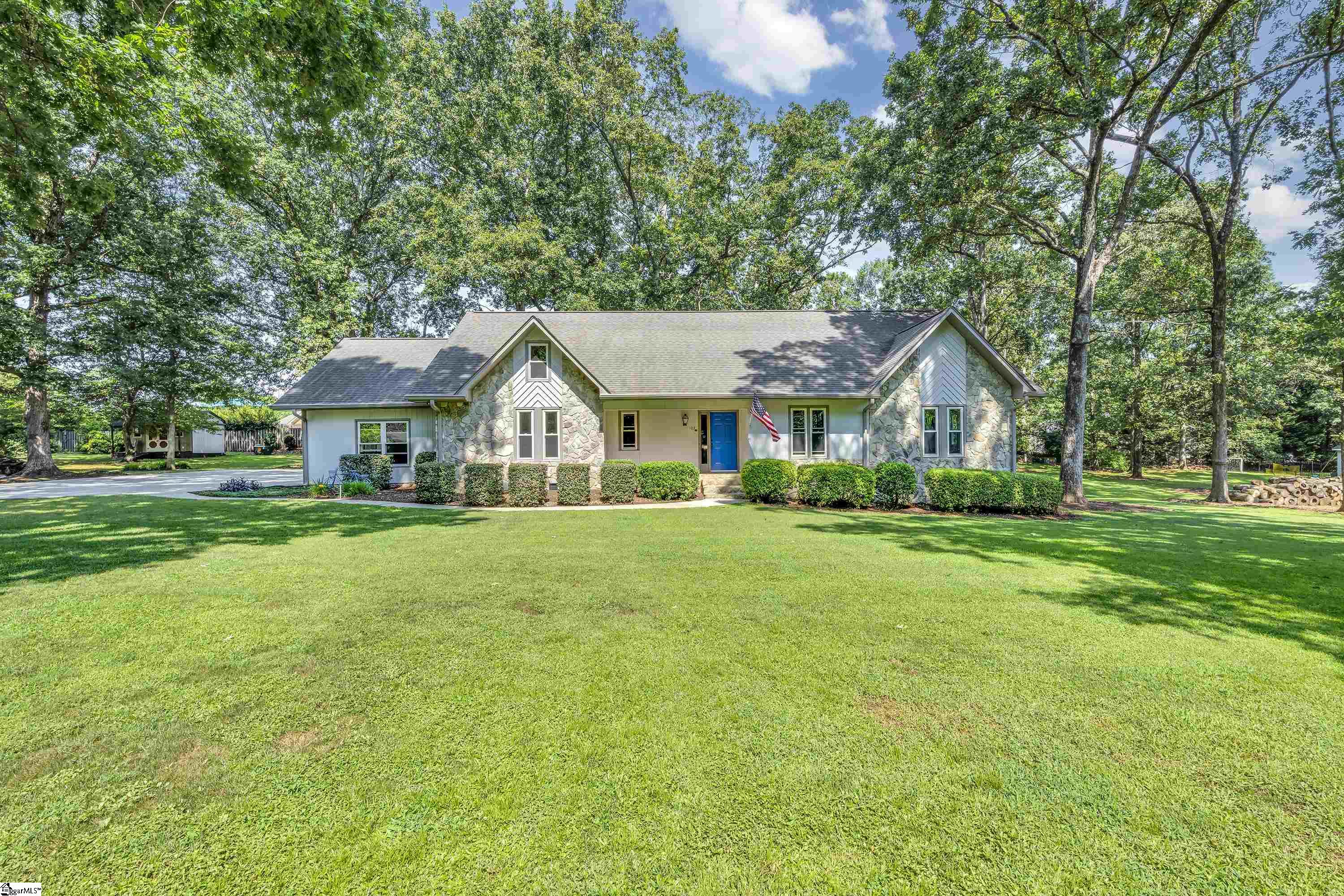 103 Oak Meadow Drive Simpsonville, SC 29681