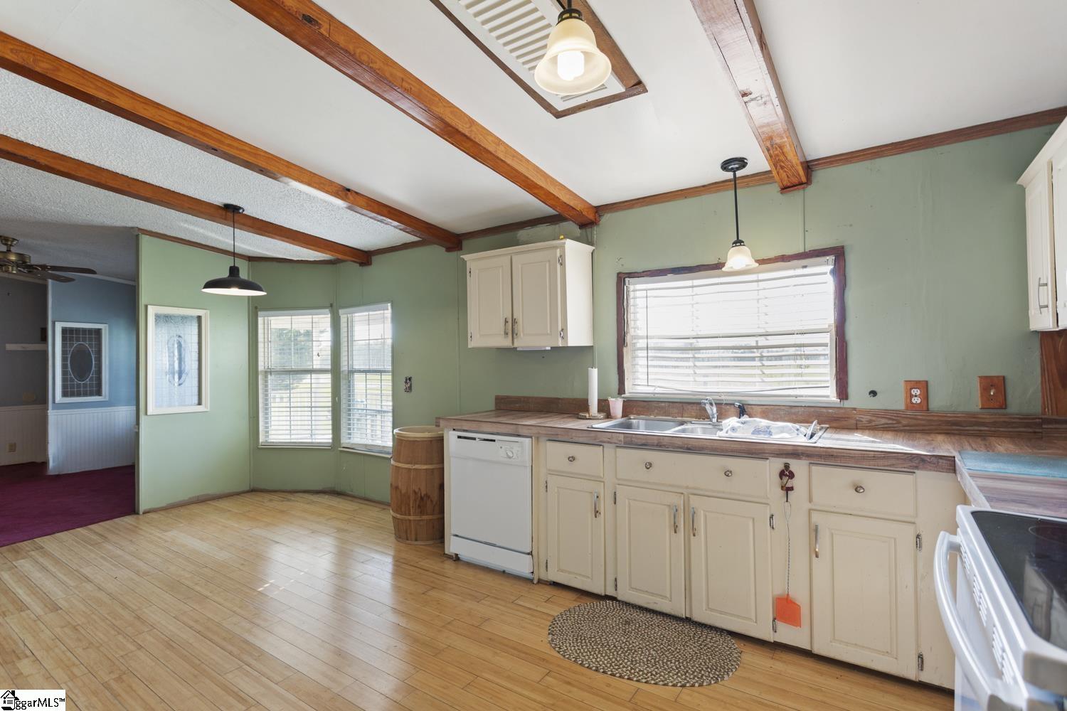 202 Pete Armstrong Road Honea Path, SC 29654