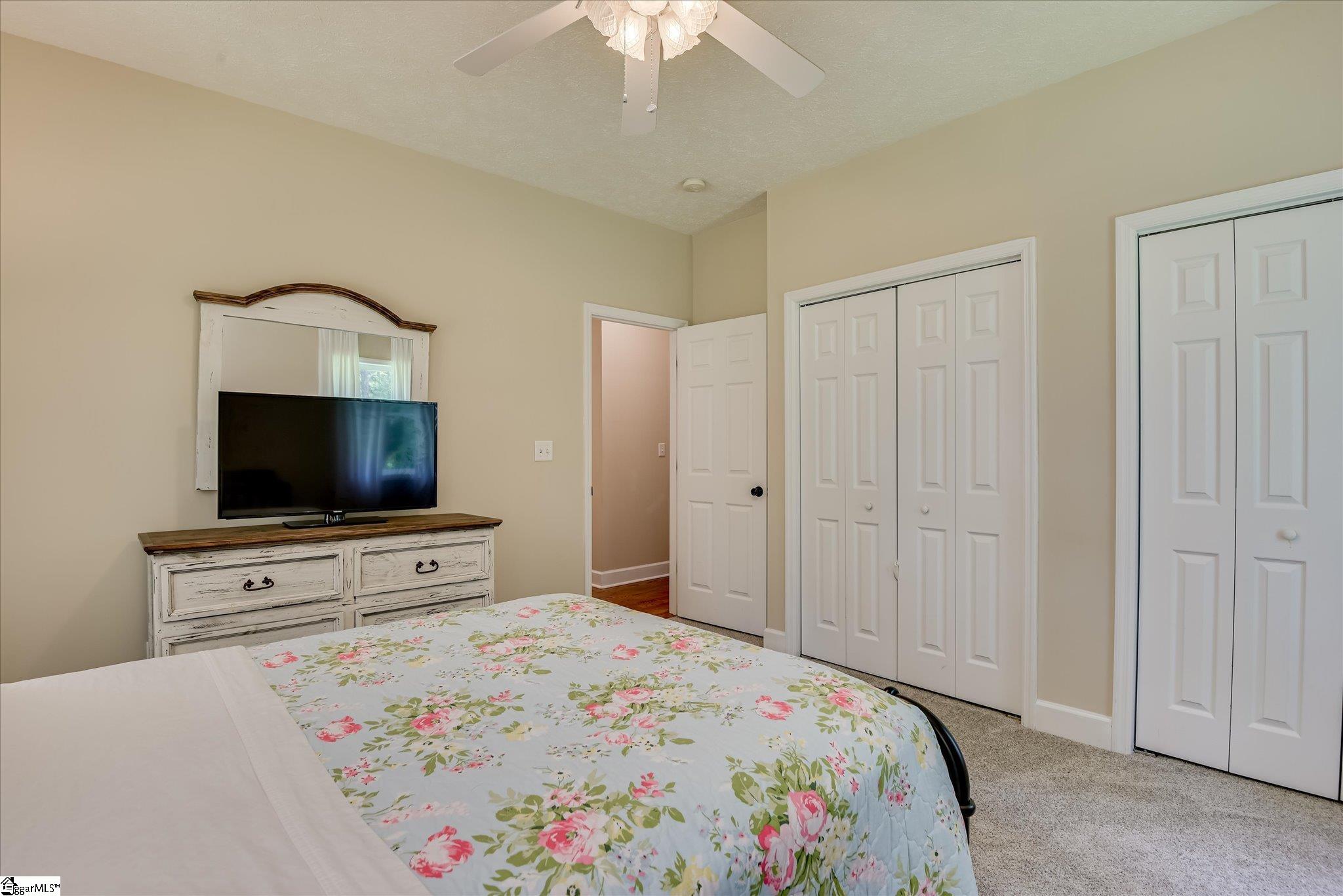 395 New Cut Road Edgefield, SC 29824