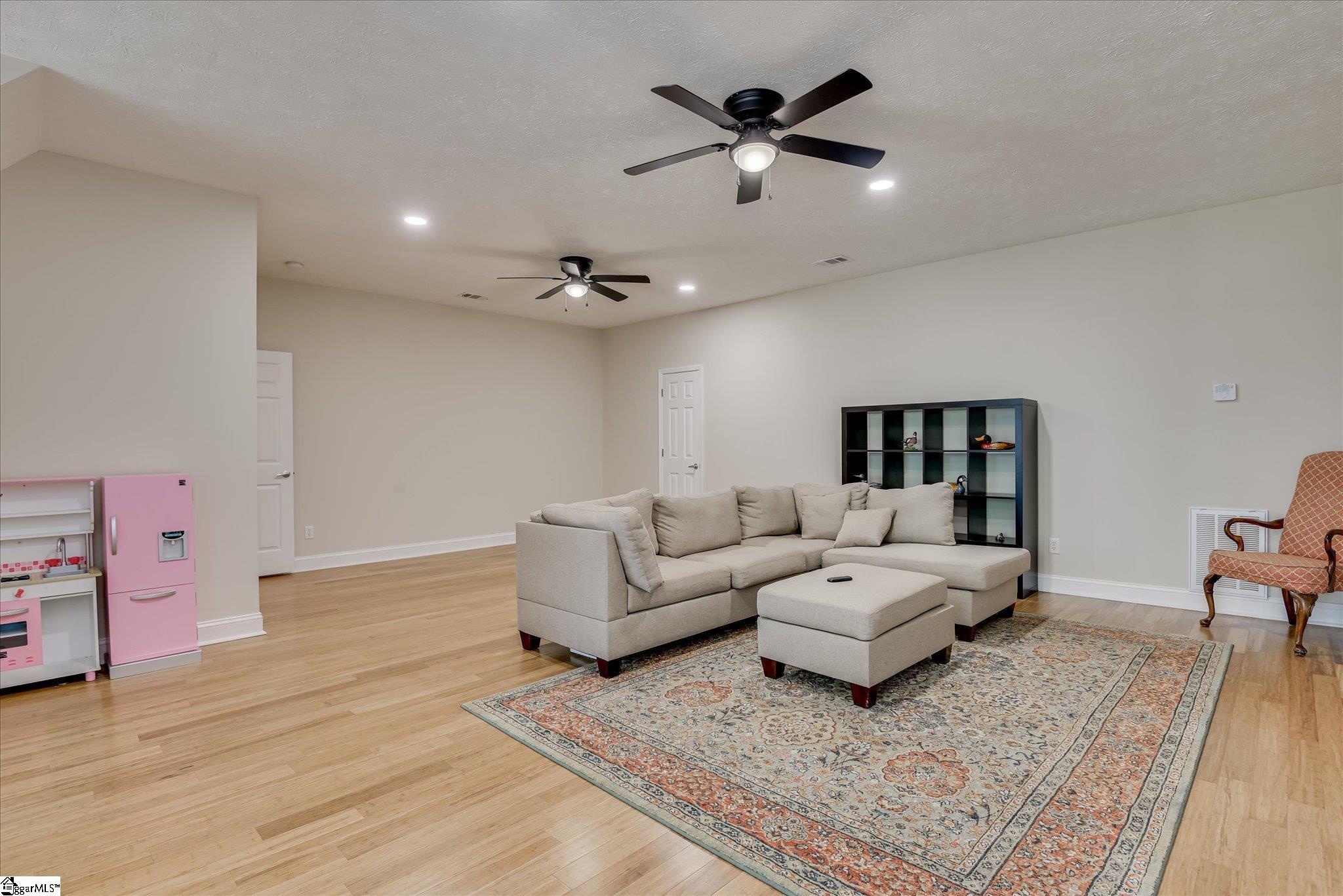 395 New Cut Road Edgefield, SC 29824