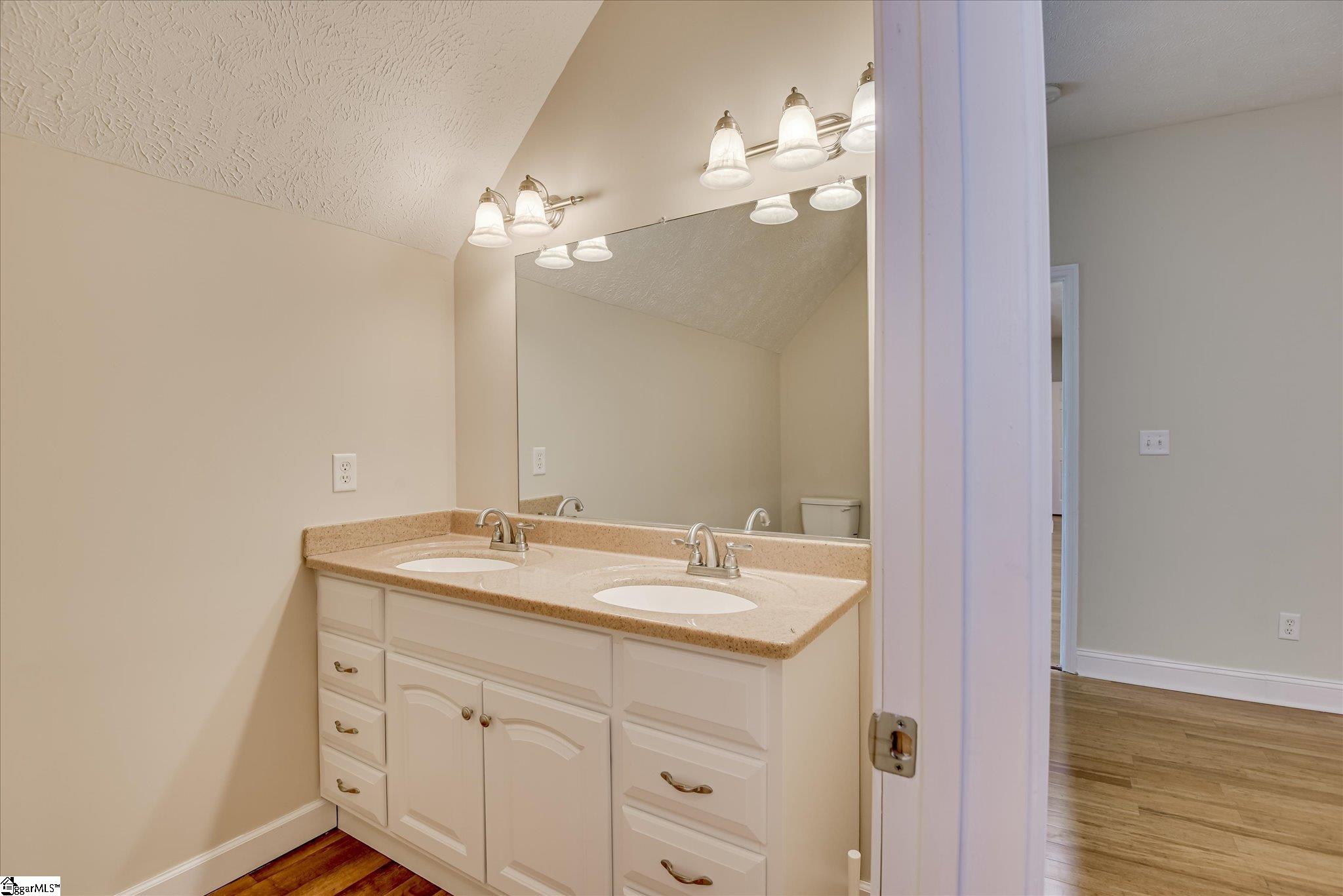 395 New Cut Road Edgefield, SC 29824