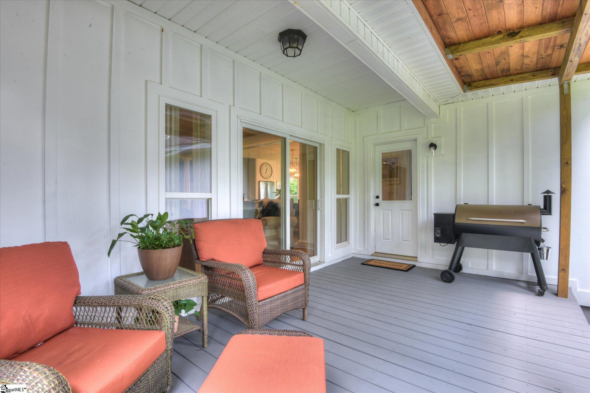 395 New Cut Road Edgefield, SC 29824