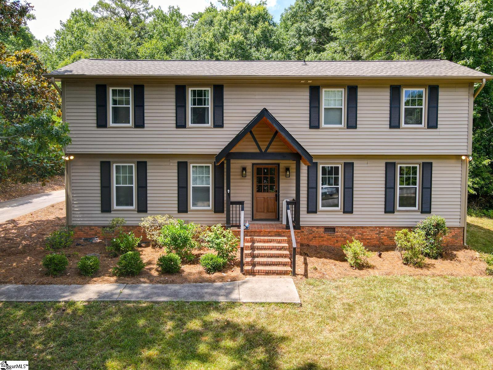 236 Heathwood Drive Spartanburg, SC 29307