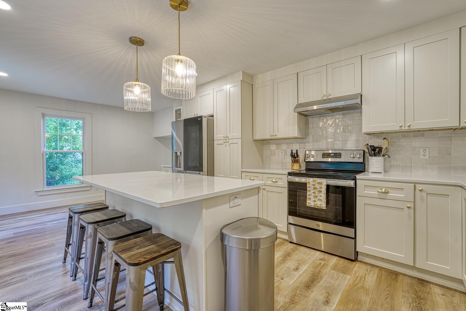 236 Heathwood Drive Spartanburg, SC 29307
