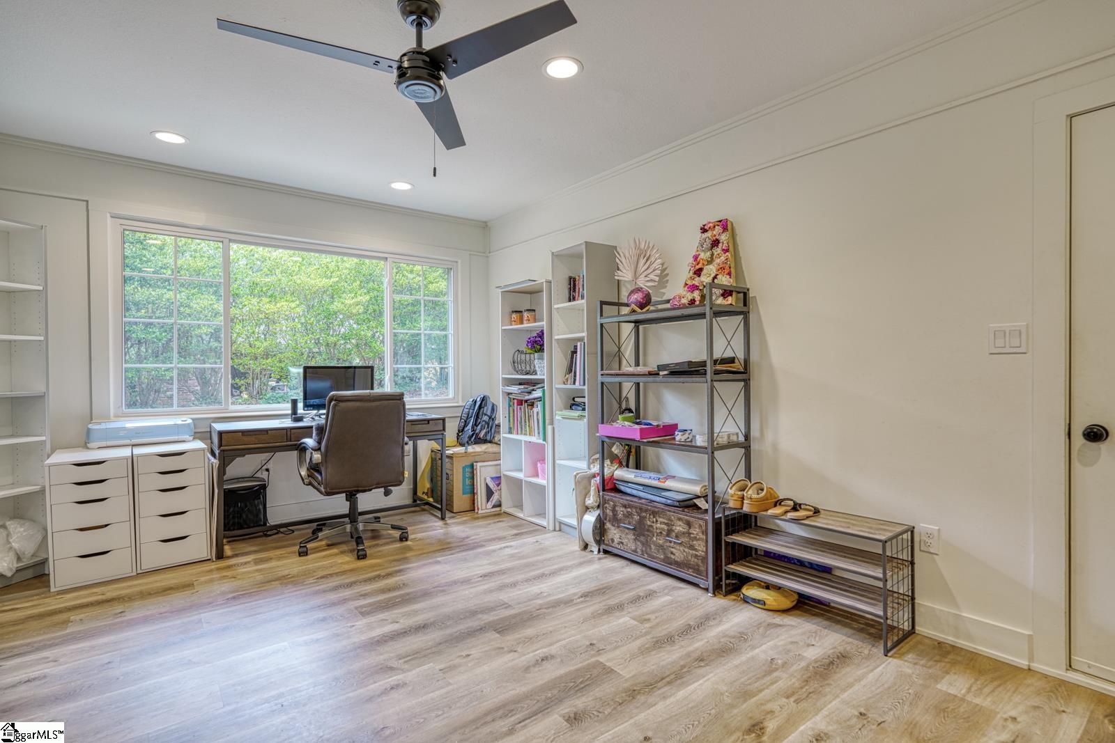 236 Heathwood Drive Spartanburg, SC 29307