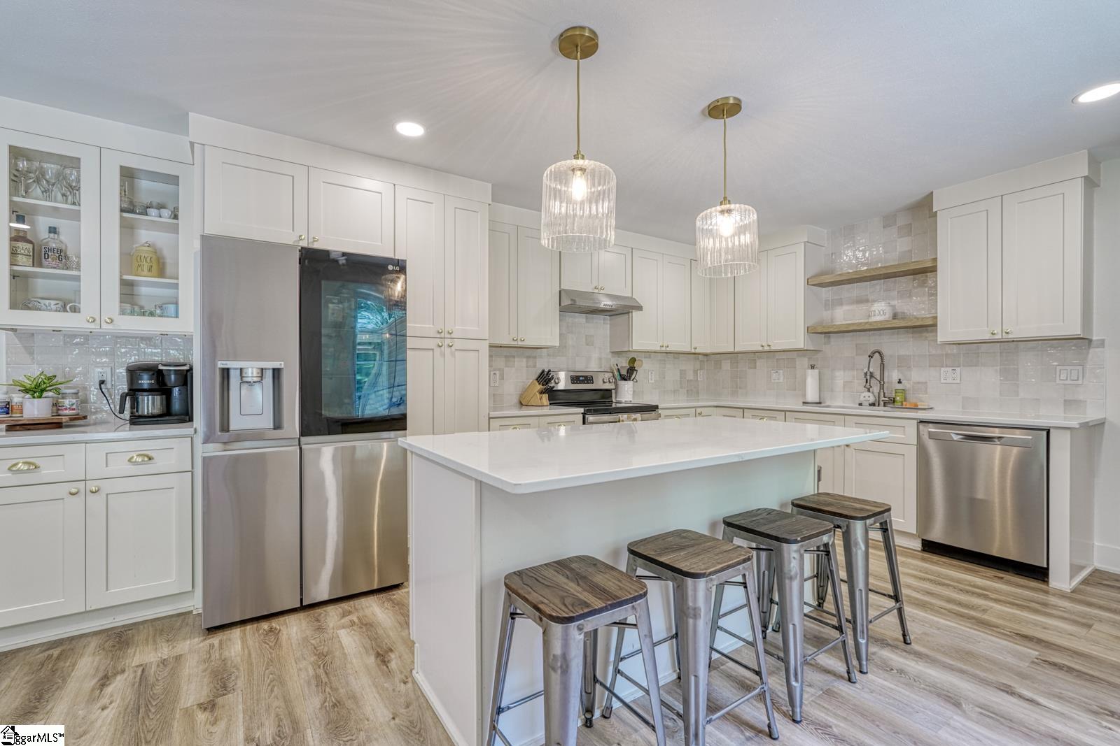 236 Heathwood Drive Spartanburg, SC 29307