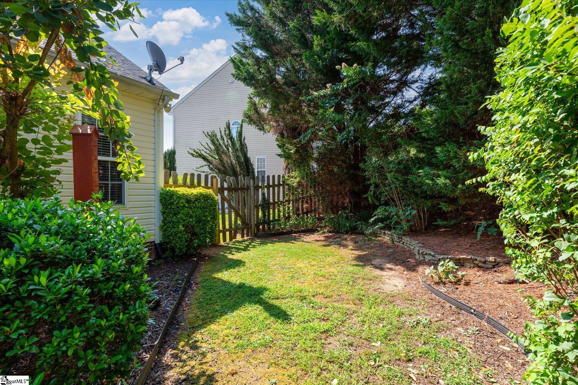 6 Red Bark Court Taylors, SC 29687