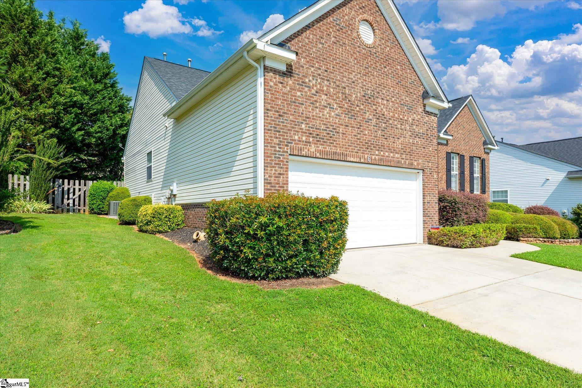 6 Red Bark Court Taylors, SC 29687