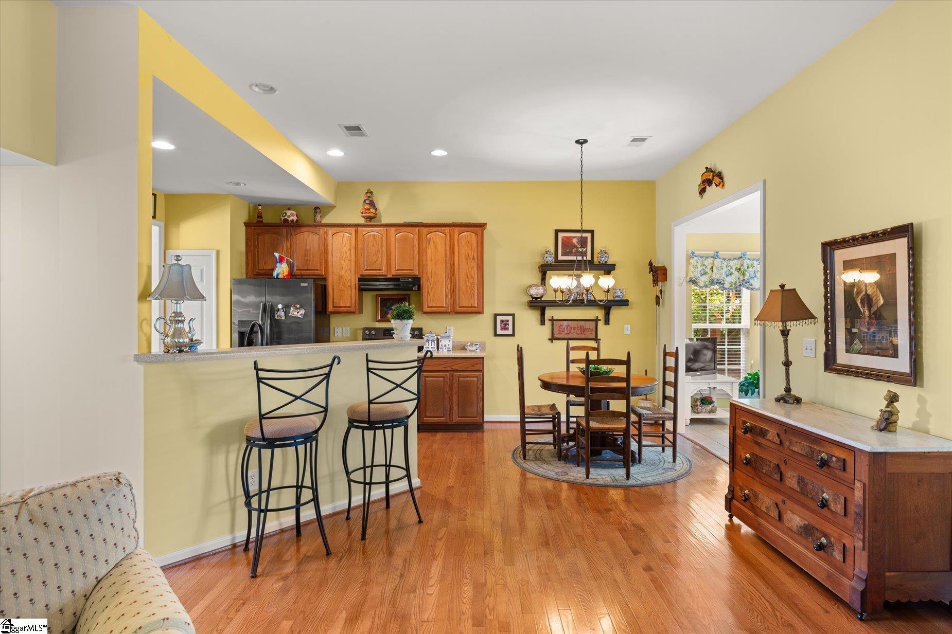 6 Red Bark Court Taylors, SC 29687