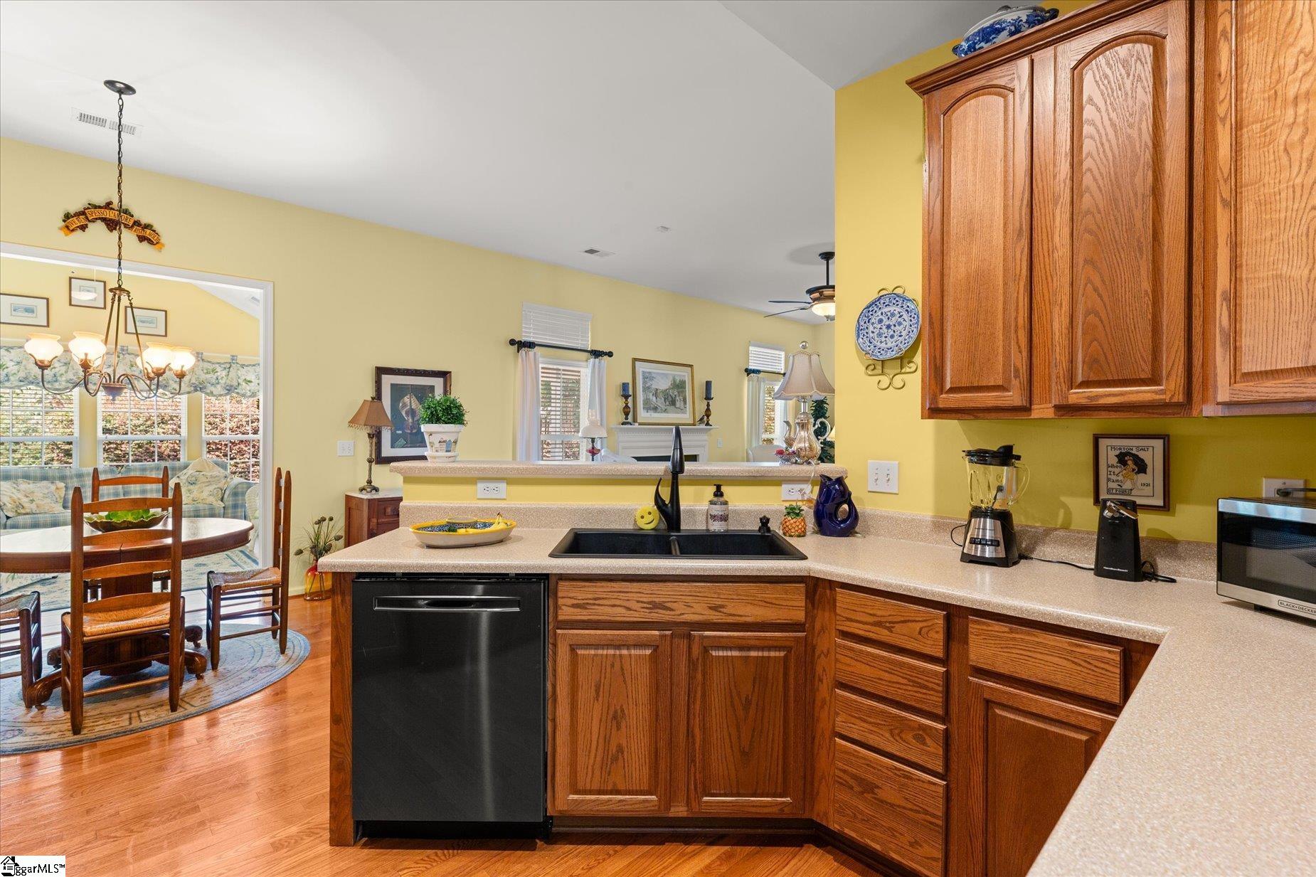6 Red Bark Court Taylors, SC 29687