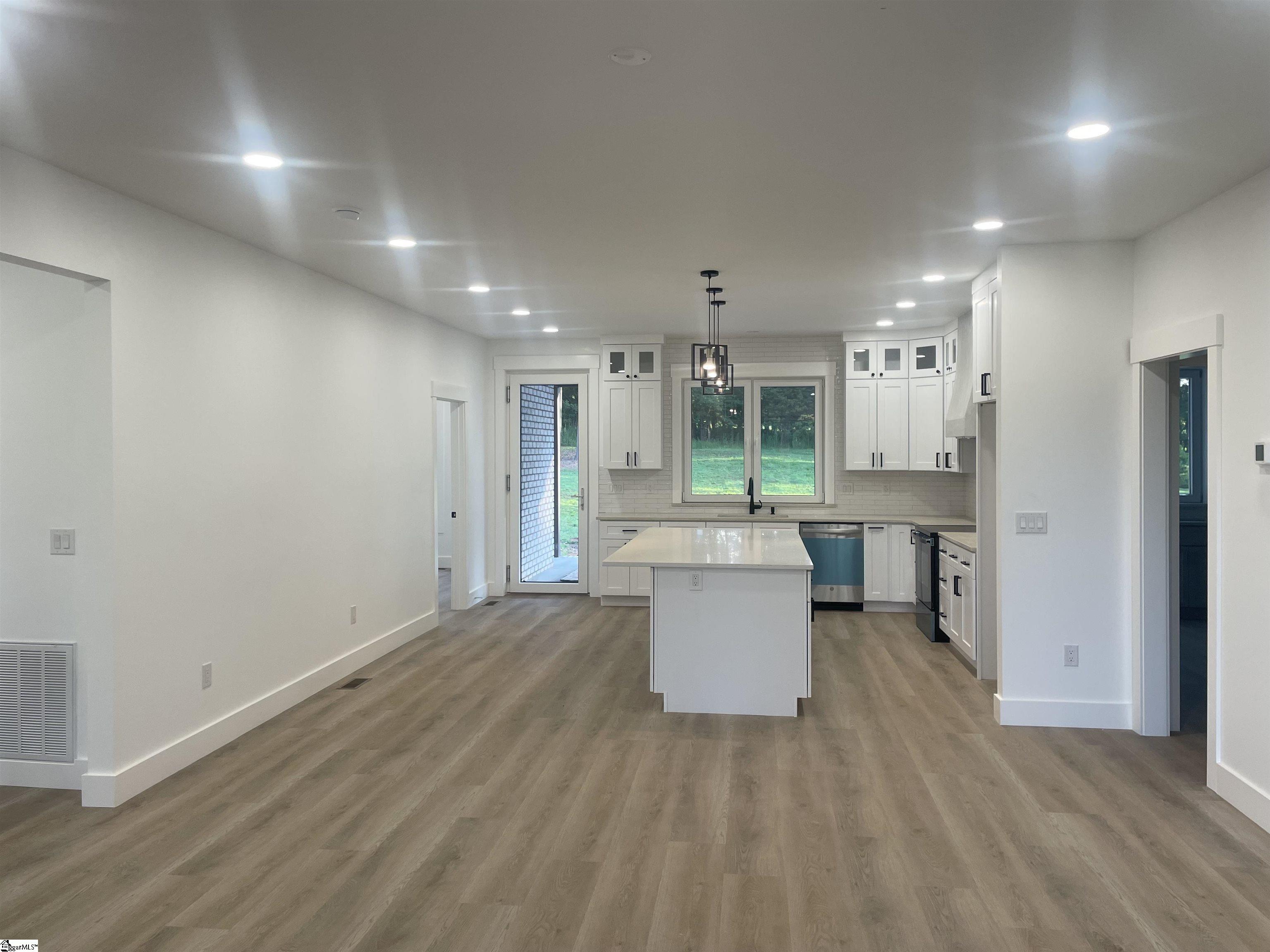 115 Hickory Hollow Road Inman, SC 29349