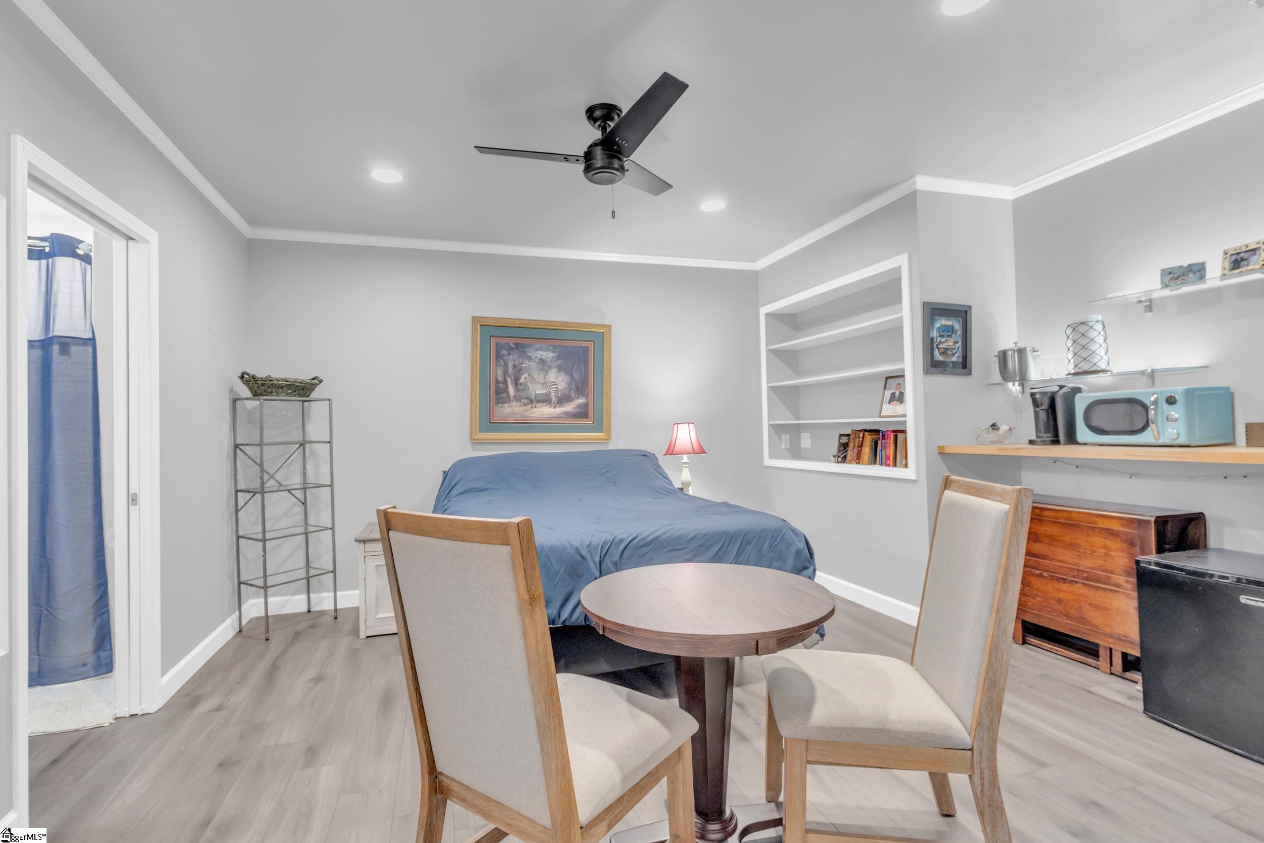 15 Edge Court UNIT Unit B Greenville, SC 29609
