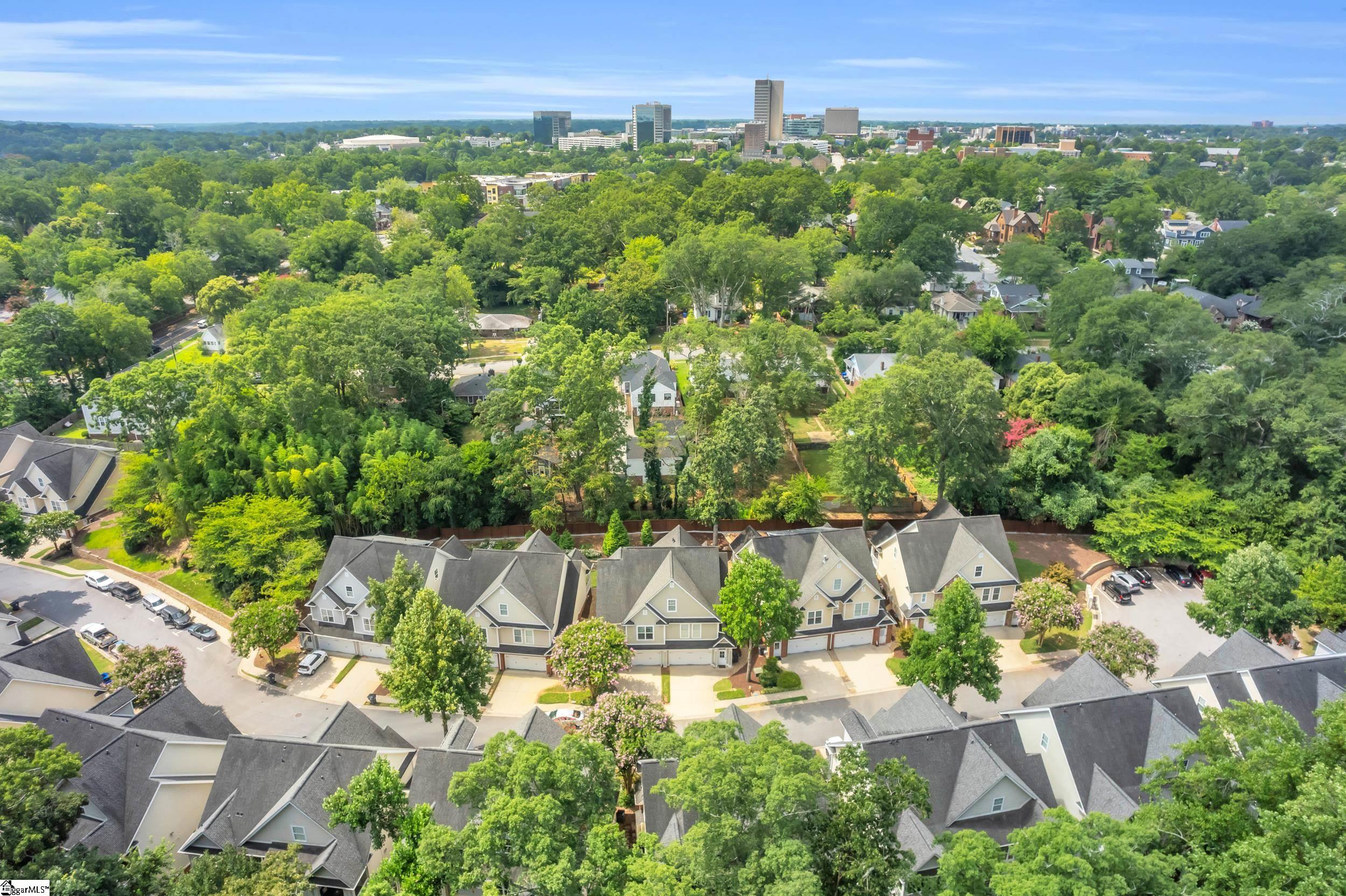 15 Edge Court UNIT Unit B Greenville, SC 29609
