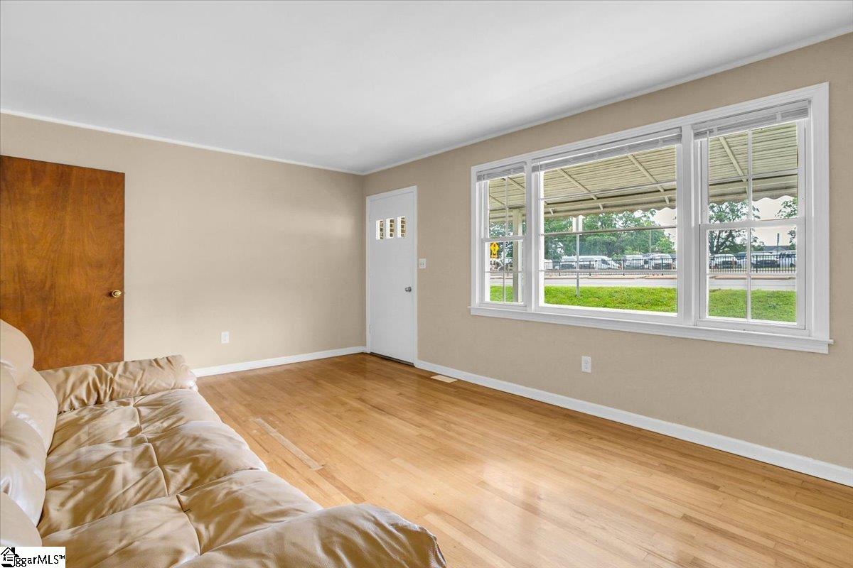 6035 White Horse Road Greenville, SC 29611