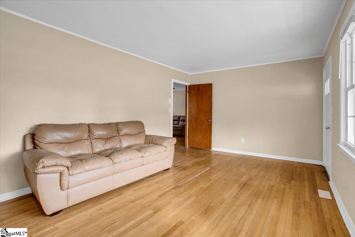 6035 White Horse Road Greenville, SC 29611