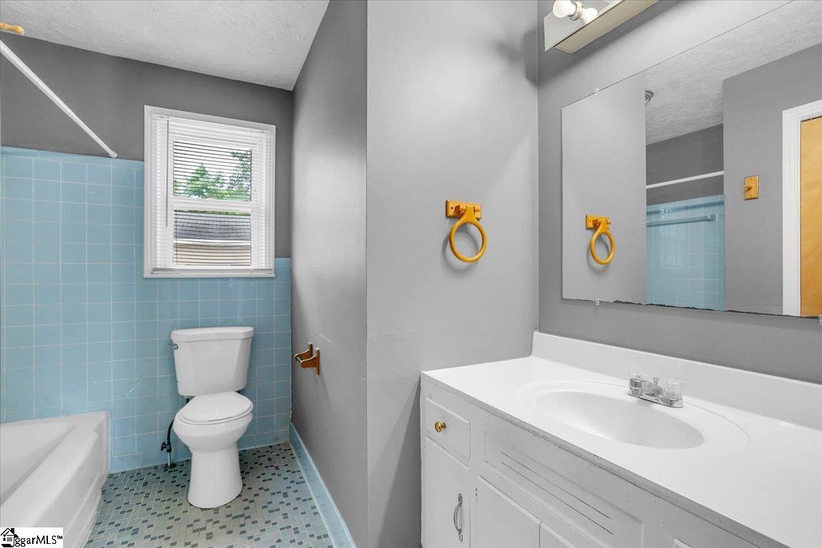 6035 White Horse Road Greenville, SC 29611