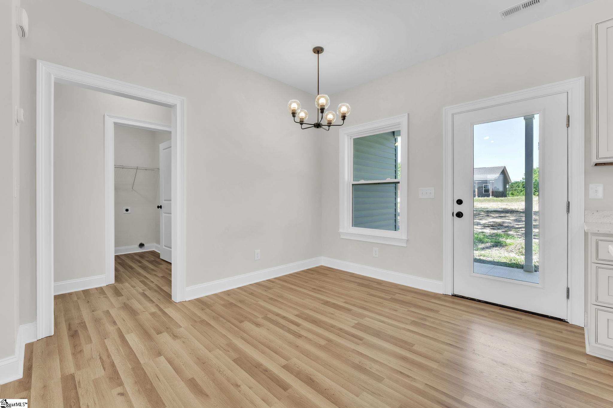 5126 N Old Laurens Road Gray Court, SC 29645