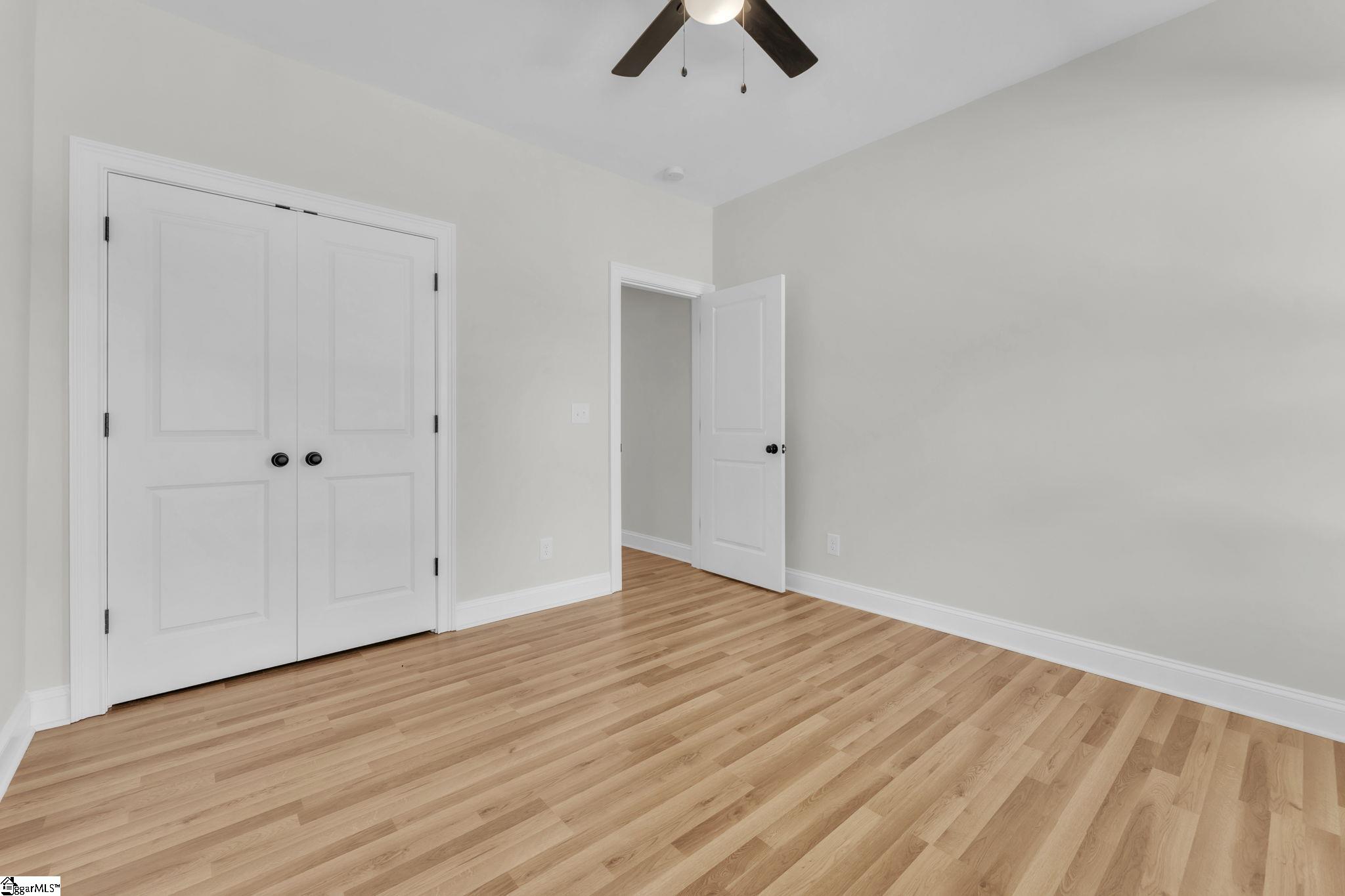 5126 N Old Laurens Road Gray Court, SC 29645