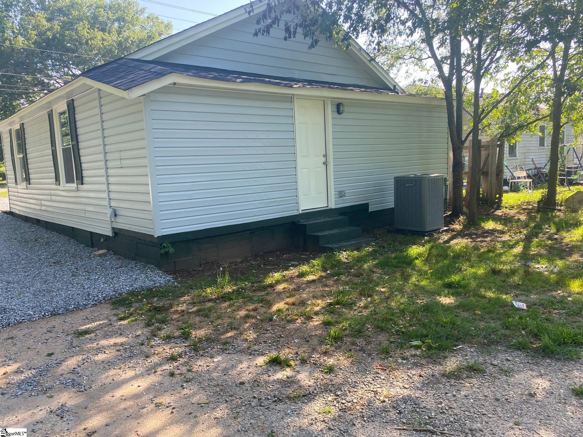 312 W Roosevelt Drive Anderson, SC 29626